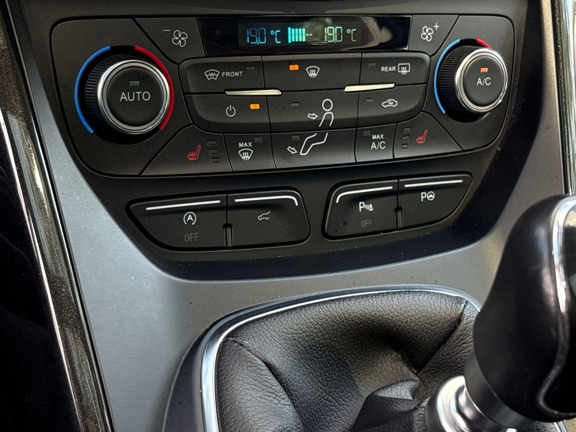 Ford-Kuga-image-17