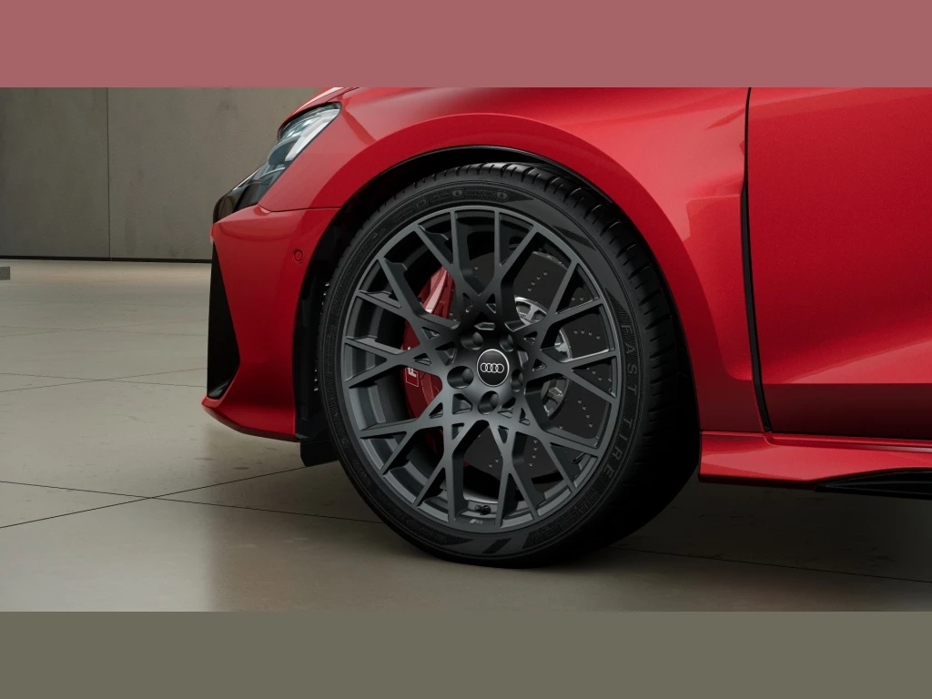 Audi RS3 Sportback UPE 84.550 Assist 280 Design rot