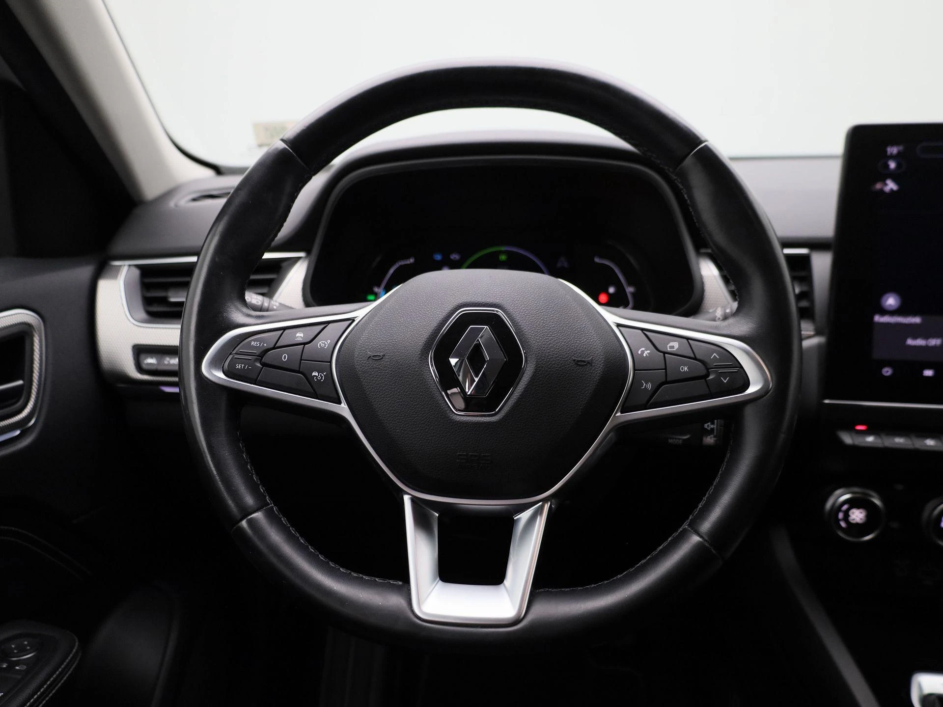 Renault-Arkana-image-6
