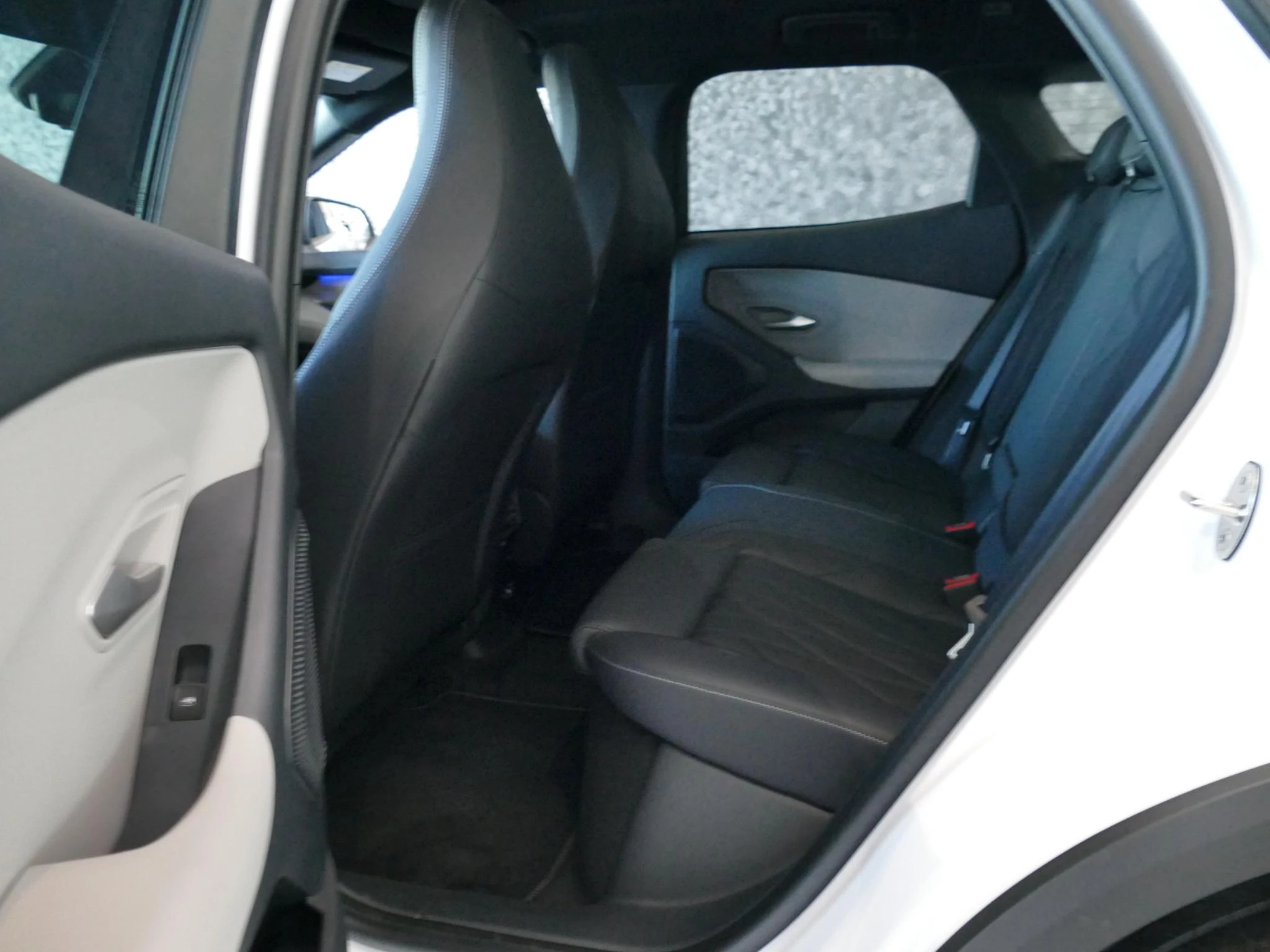 Ford-Explorer-image-23