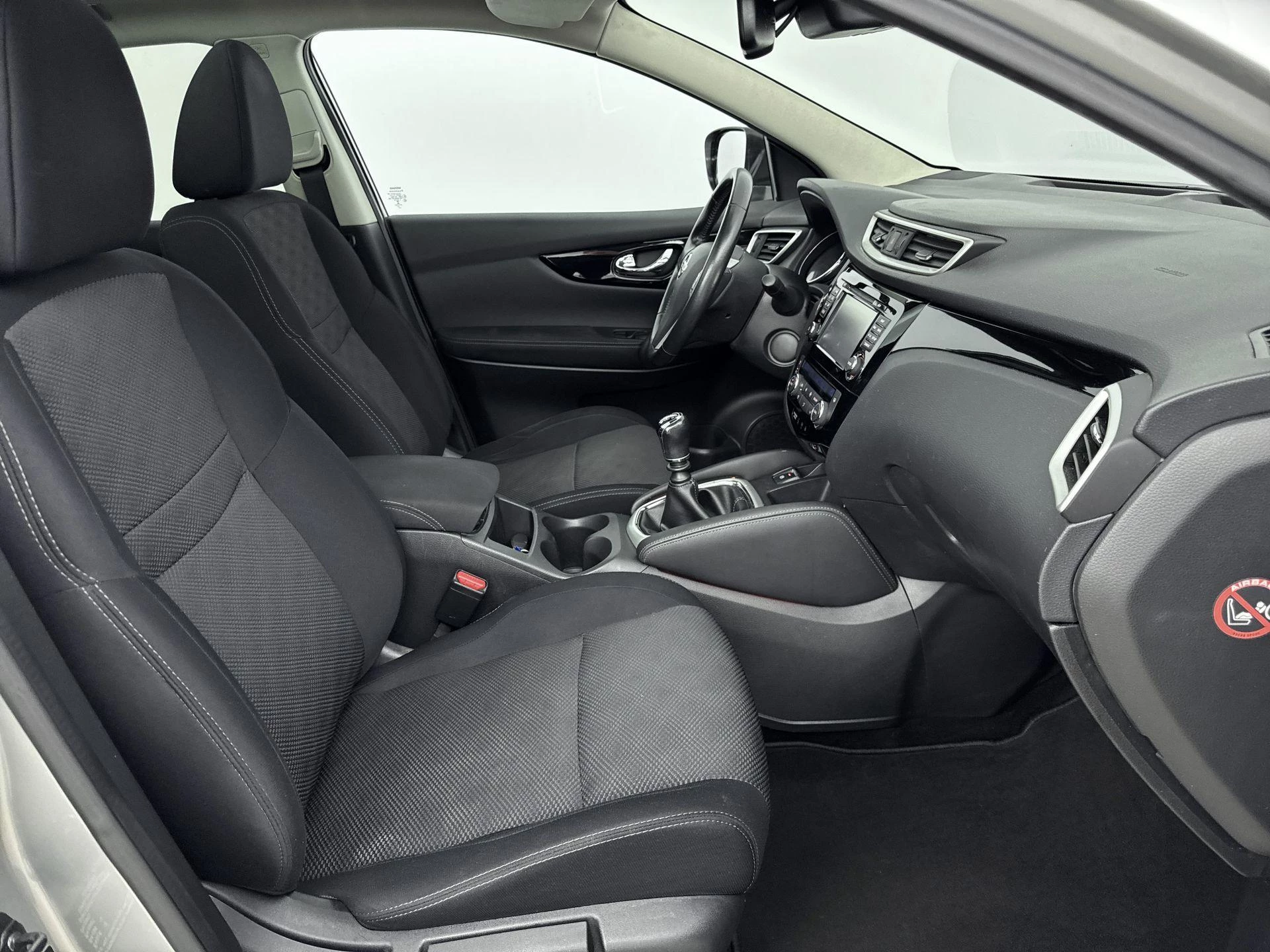 Nissan-QASHQAI-image-21