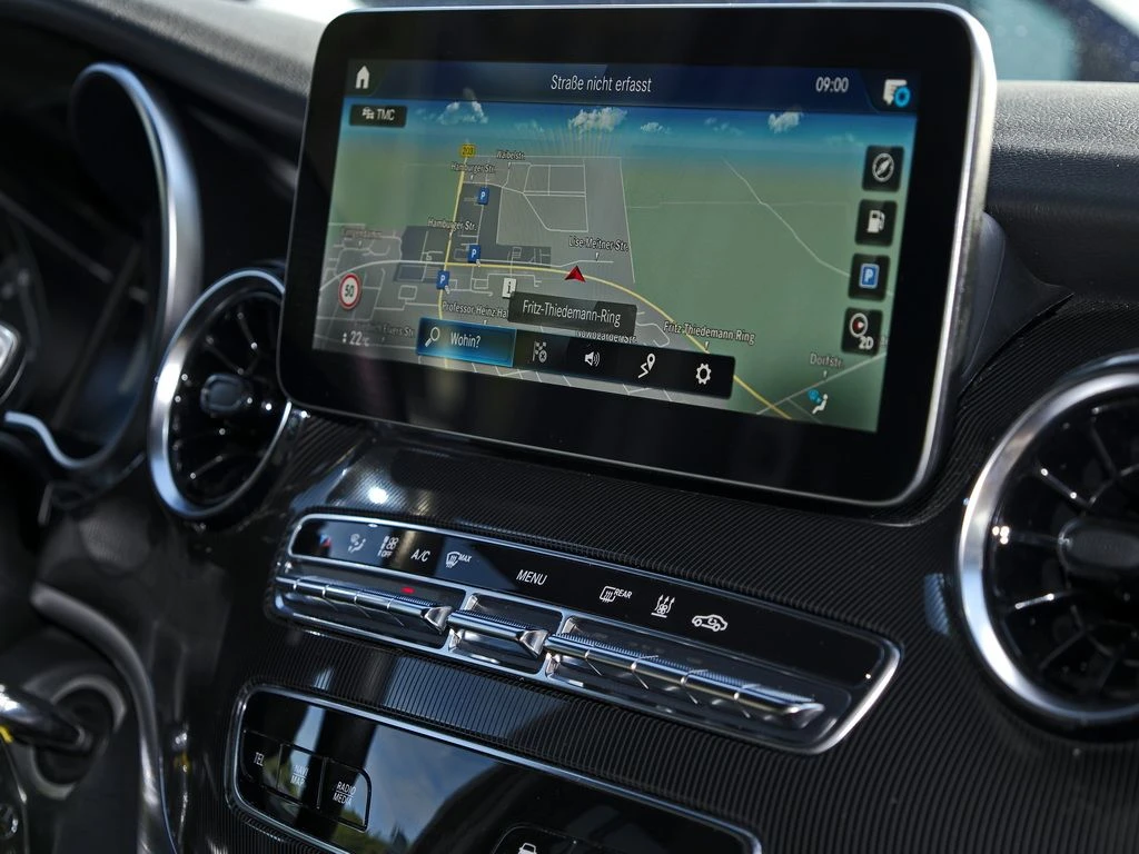 Mercedes-Benz-V-Klasse 300 d-image-9