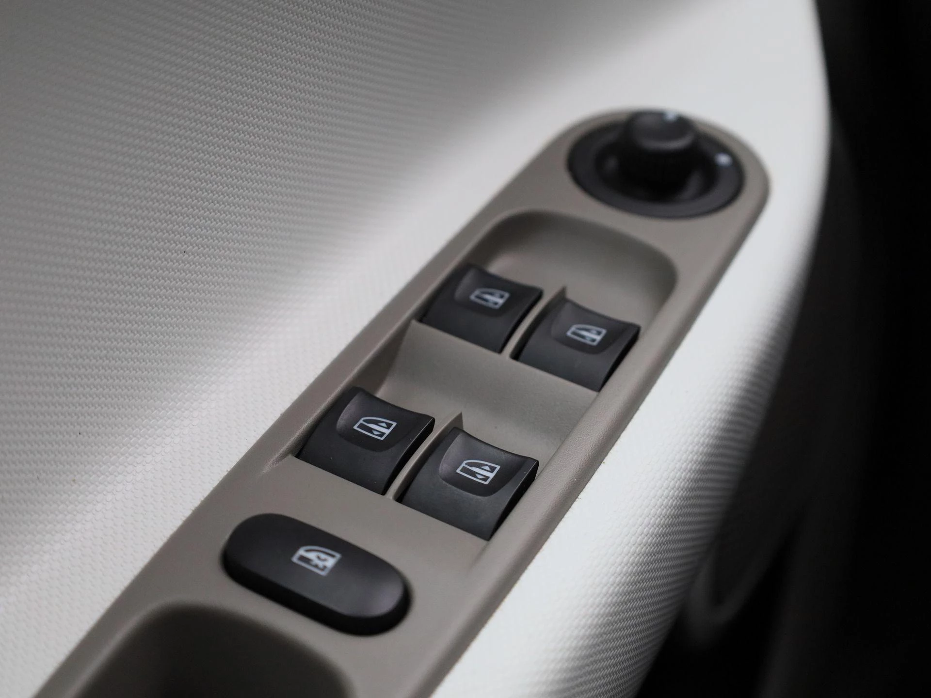 Renault-ZOE-image-24