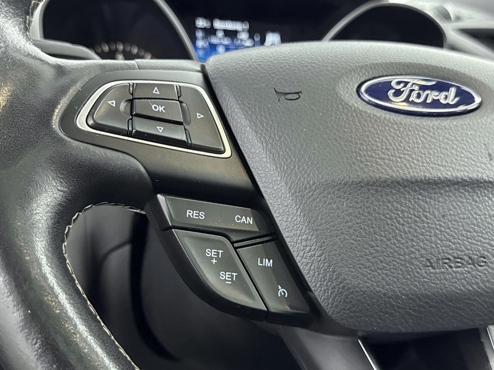 Ford-Kuga-image-5