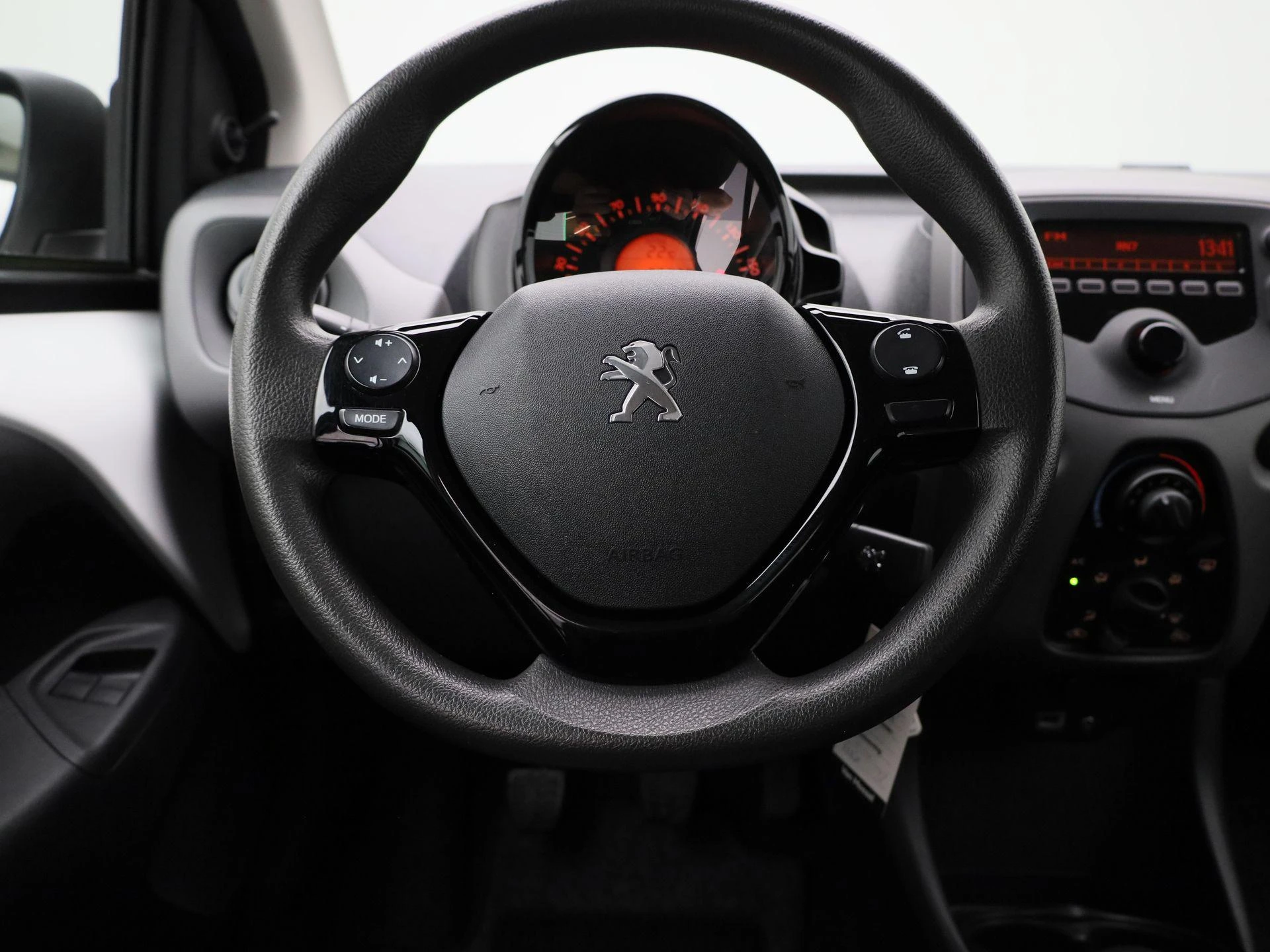 Peugeot-108-image-6
