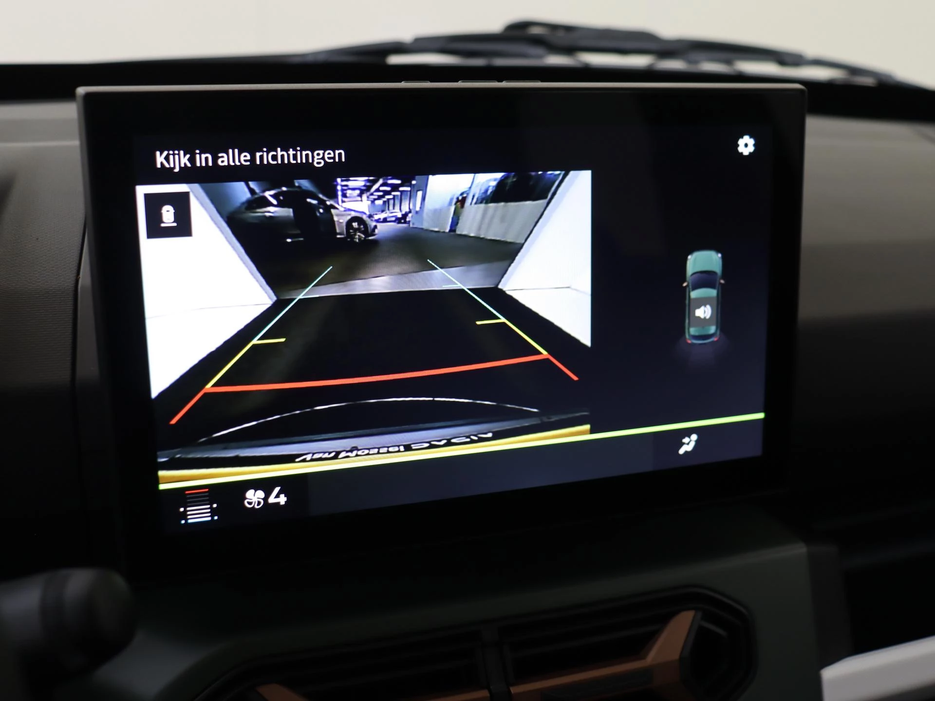 Dacia-Spring-image-16