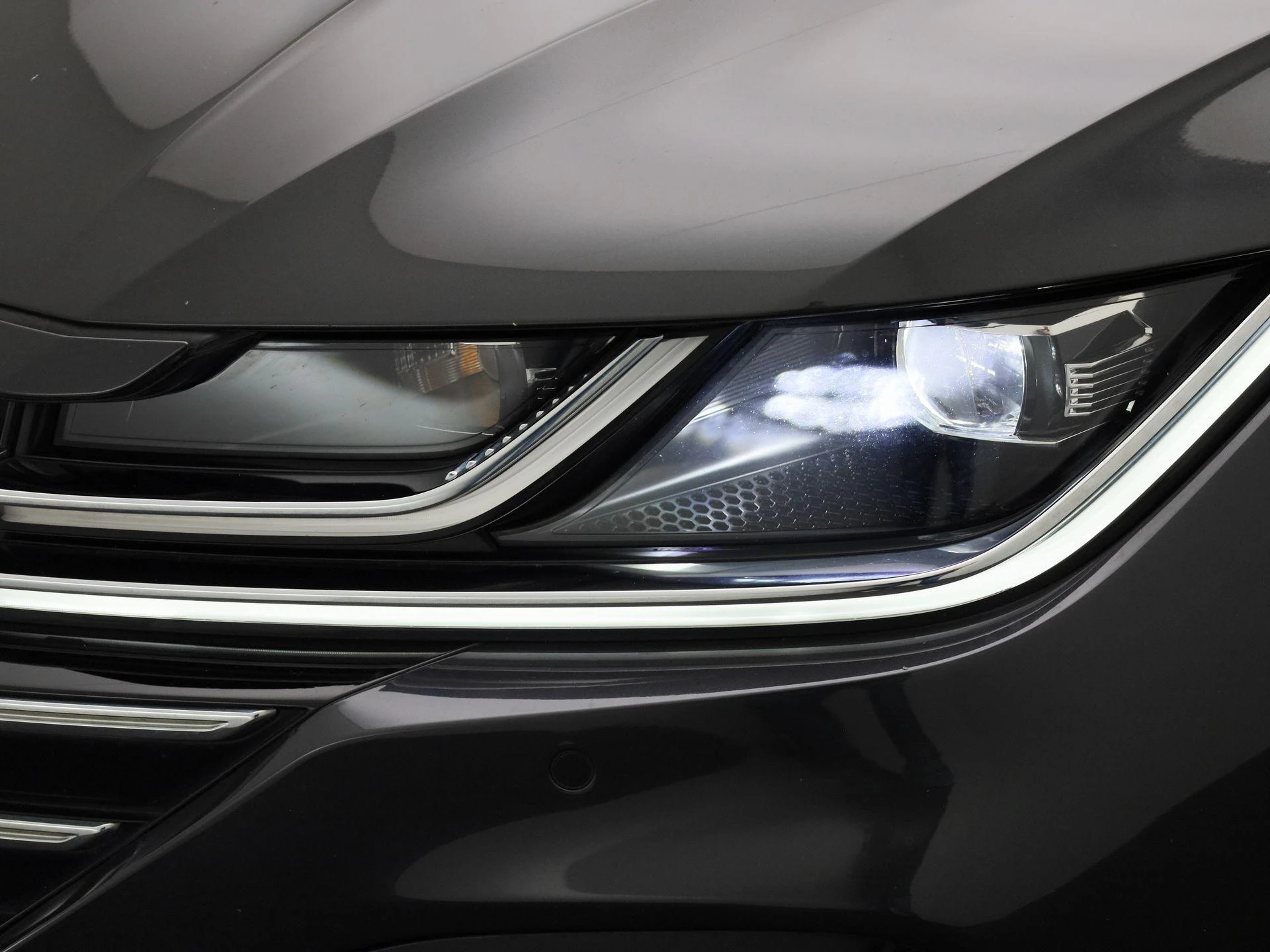 Volkswagen Arteon 1.4 eHybrid DSG R-Line