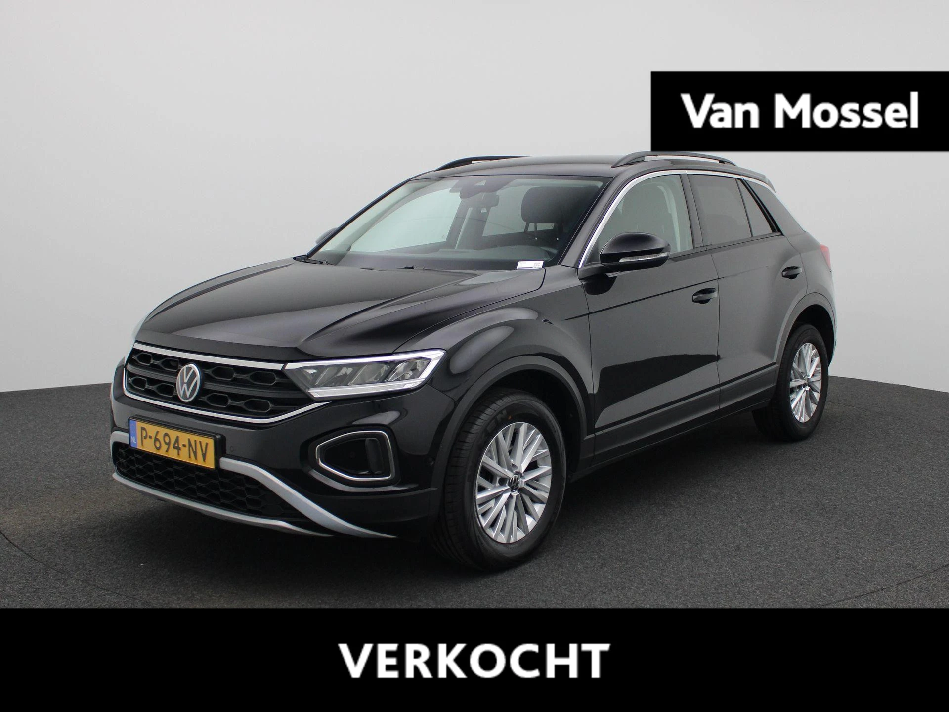 Volkswagen-T-Roc-image-0