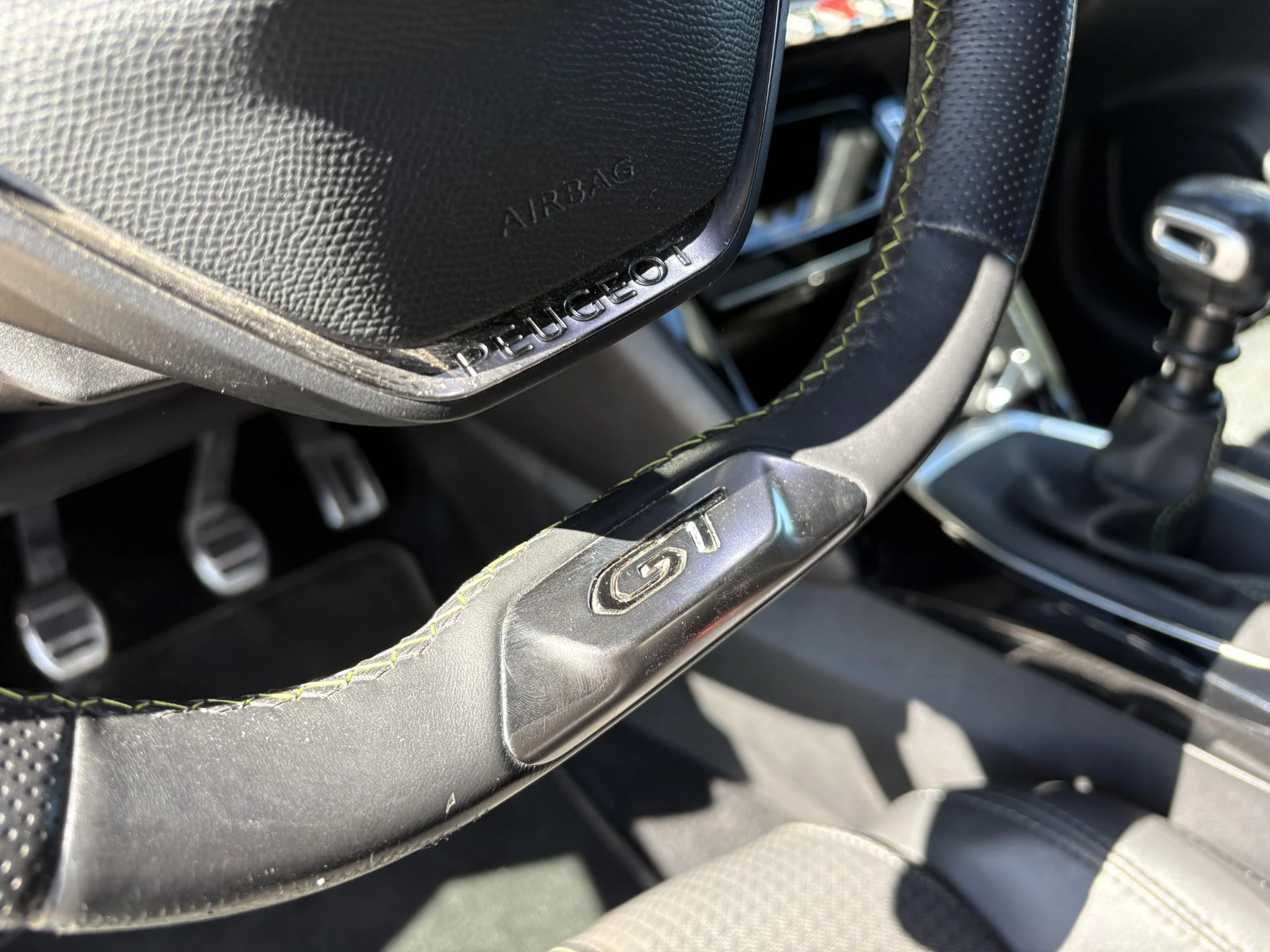 Peugeot-208-image-25