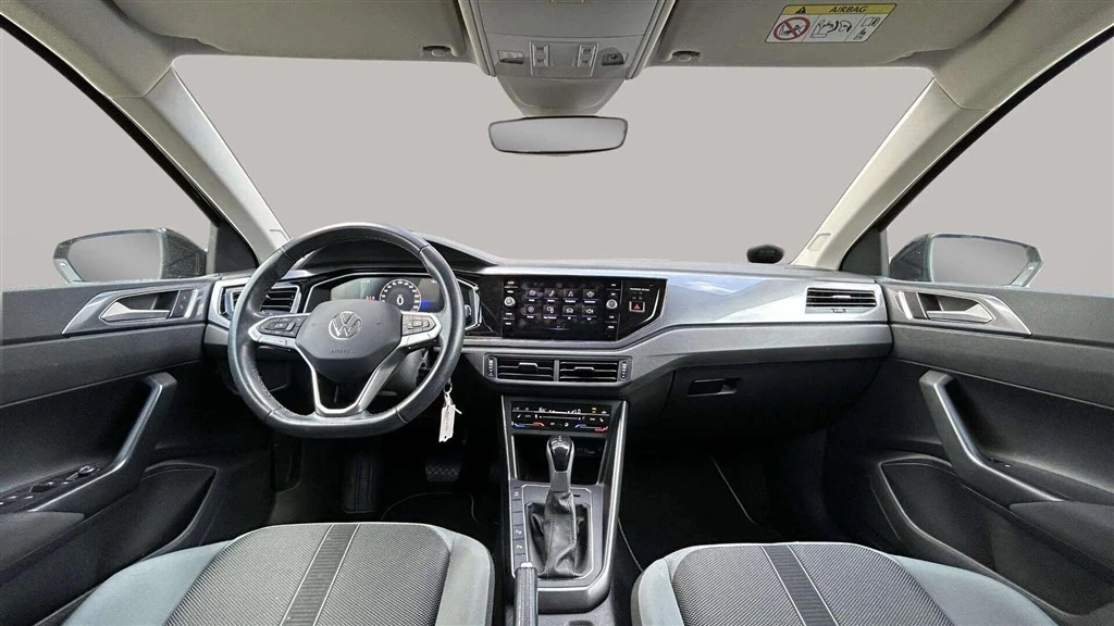 Volkswagen-Polo-image-21