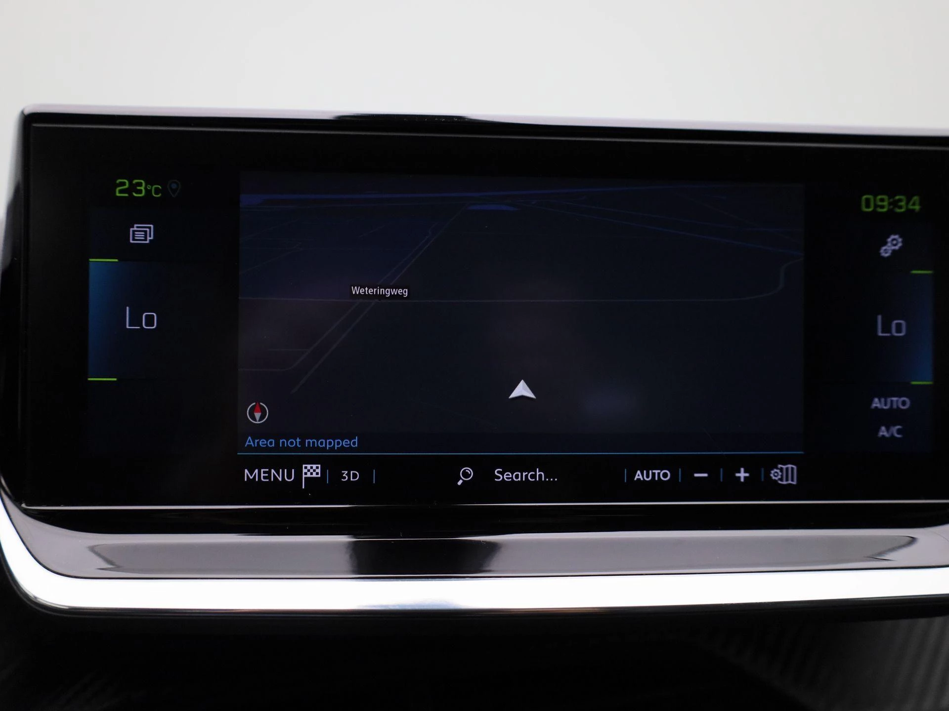 Peugeot-e-2008-image-25