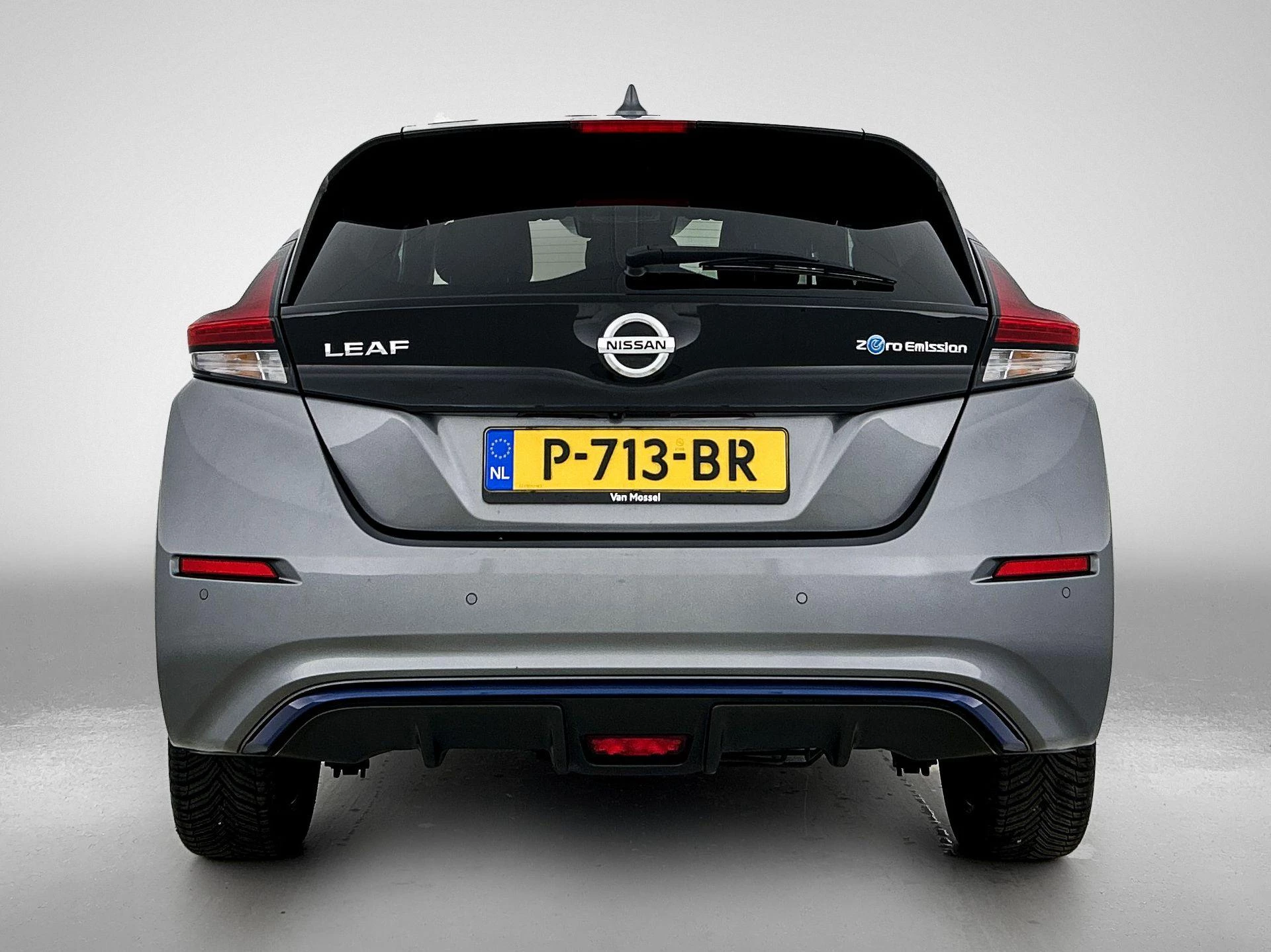 Nissan-Leaf-image-2