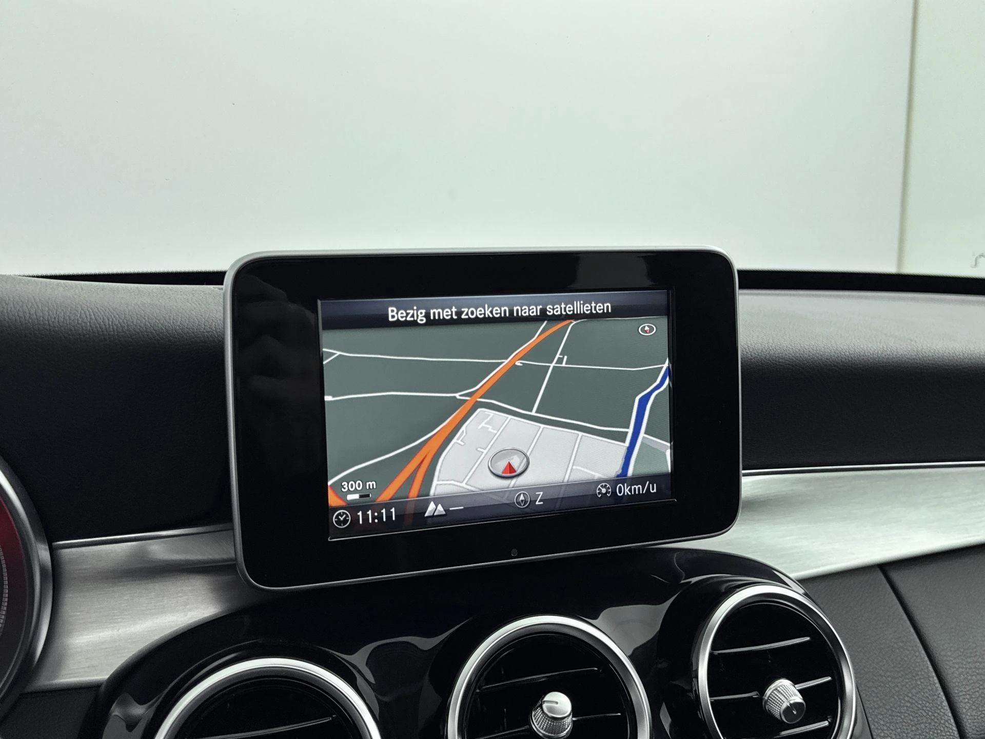 Mercedes-Benz-C-Klasse-image-15