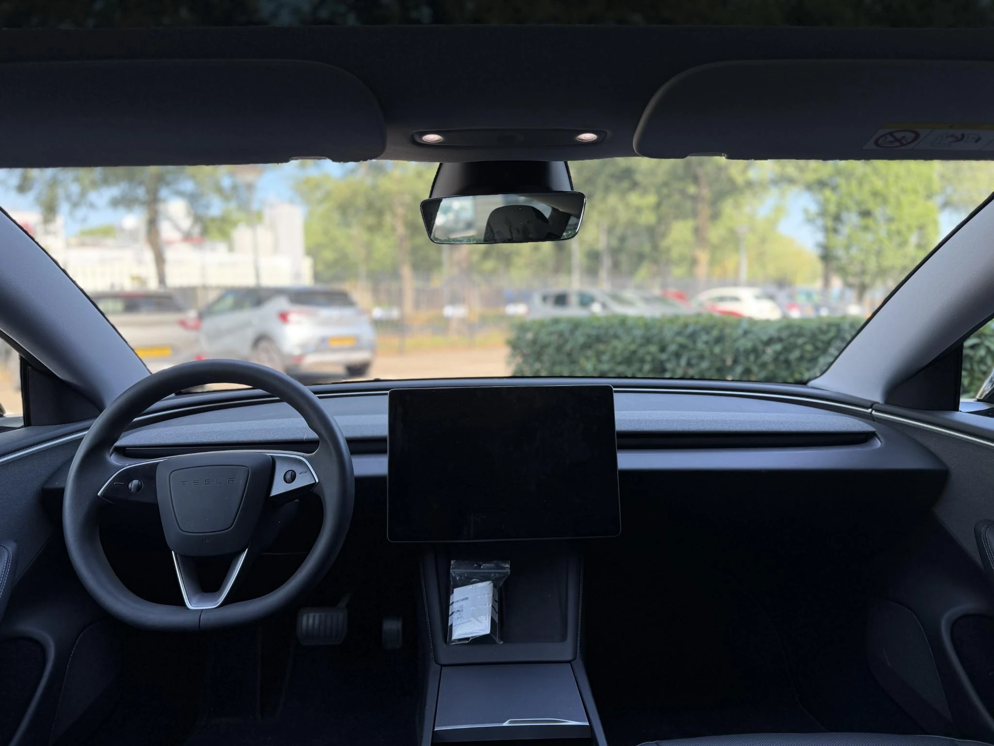 Tesla-Model 3-image-2