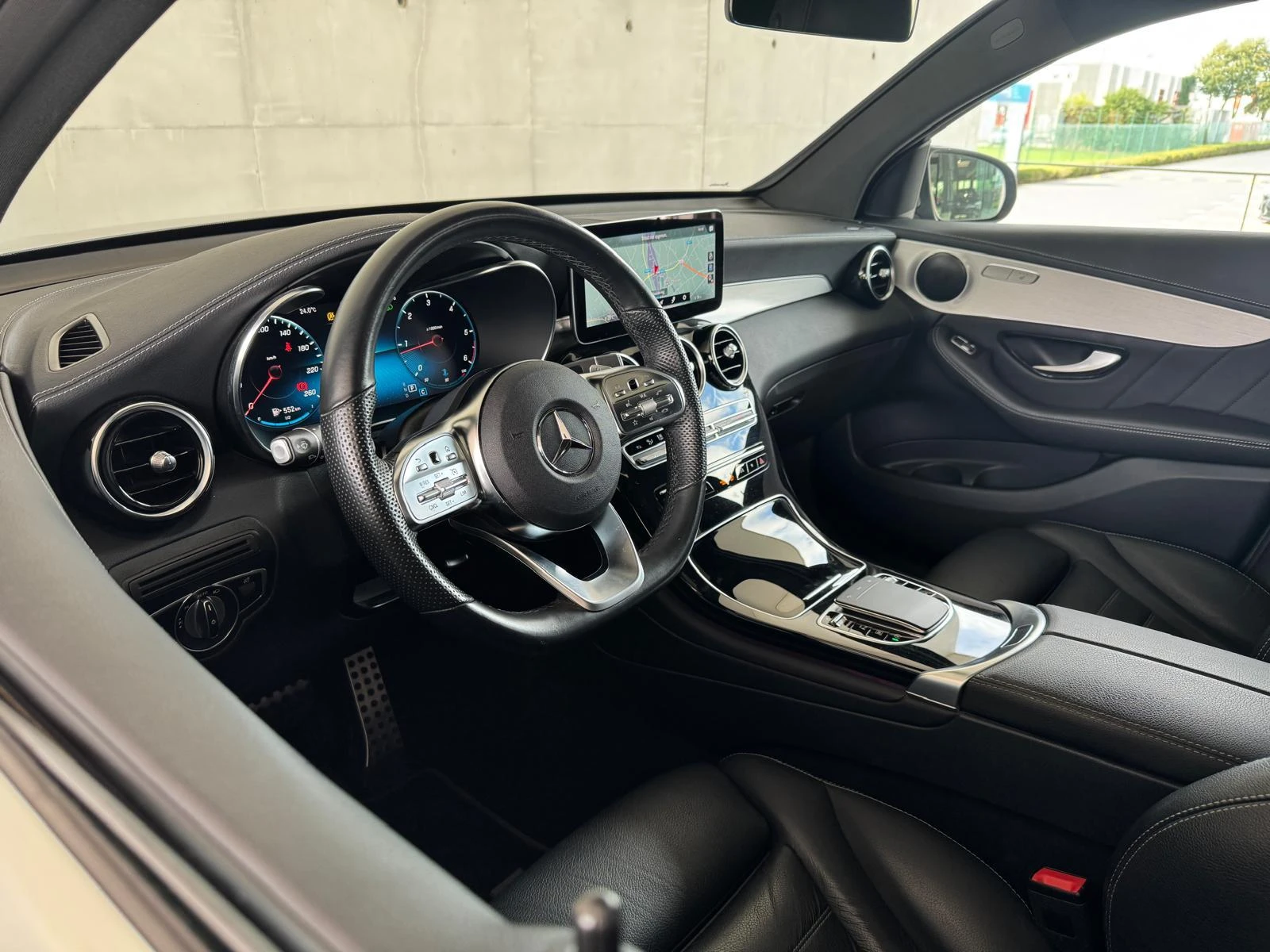 Mercedes-Benz-GLC-image-7