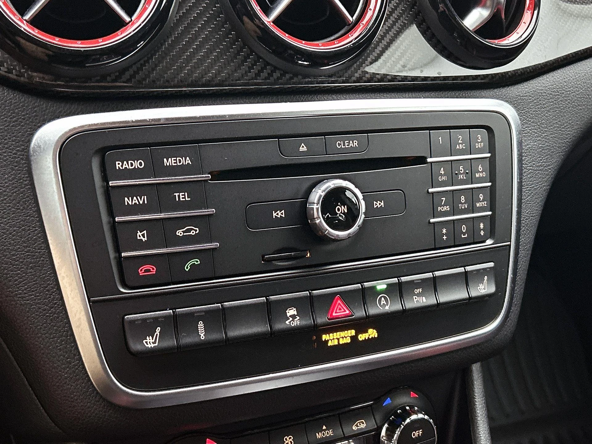 Mercedes-Benz-GLA-image-6