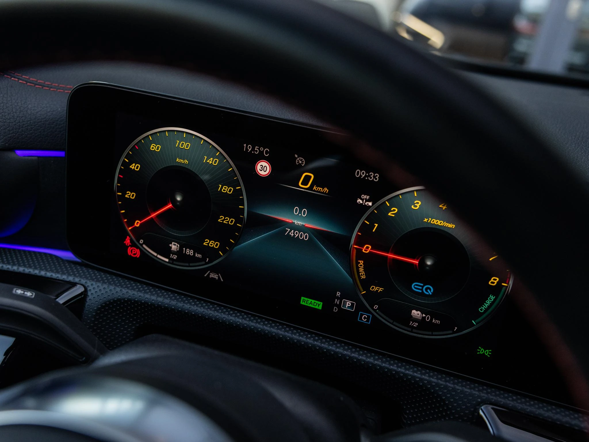 Mercedes-Benz-CLA-image-32