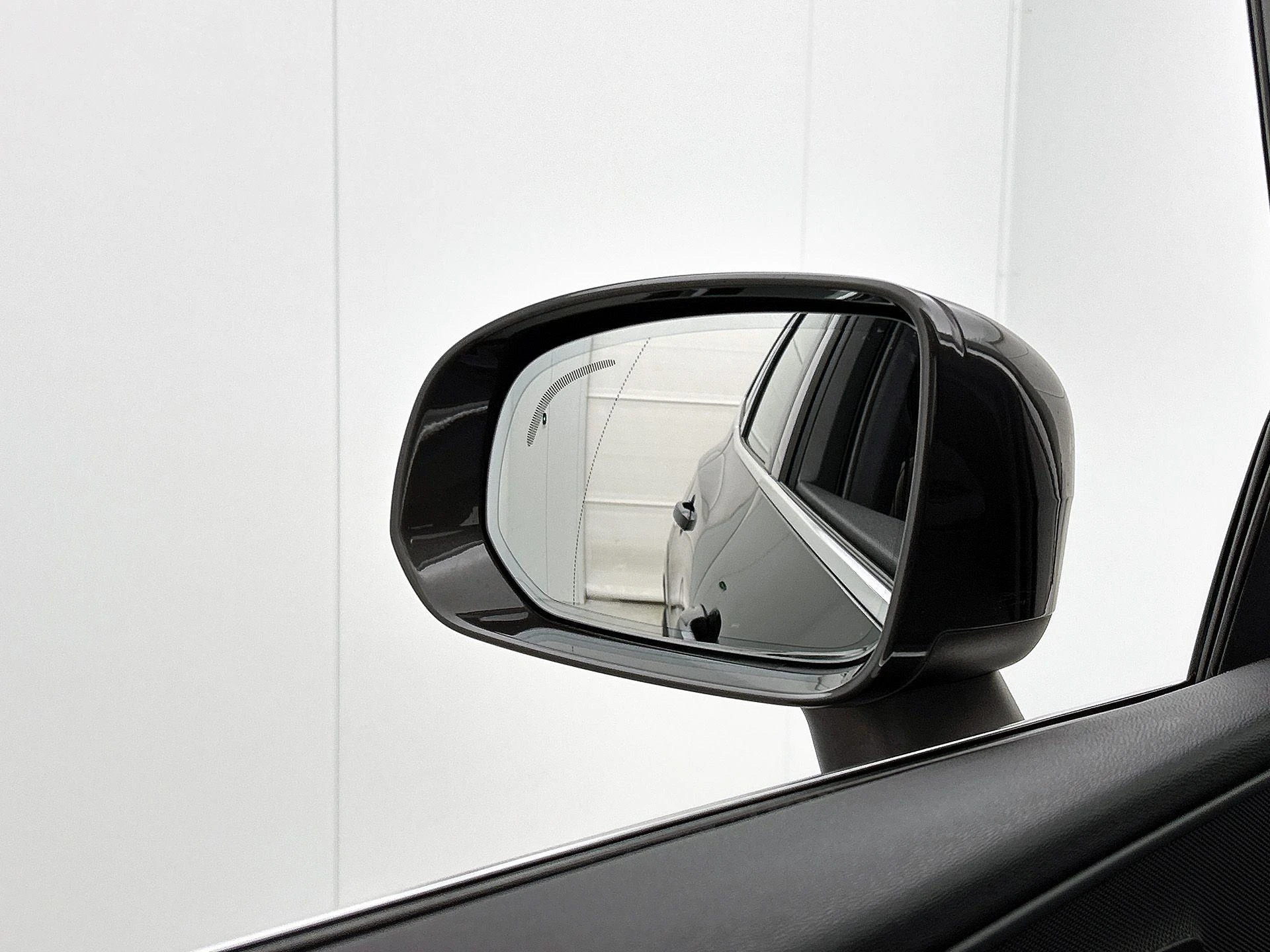 Volvo-XC60-image-23