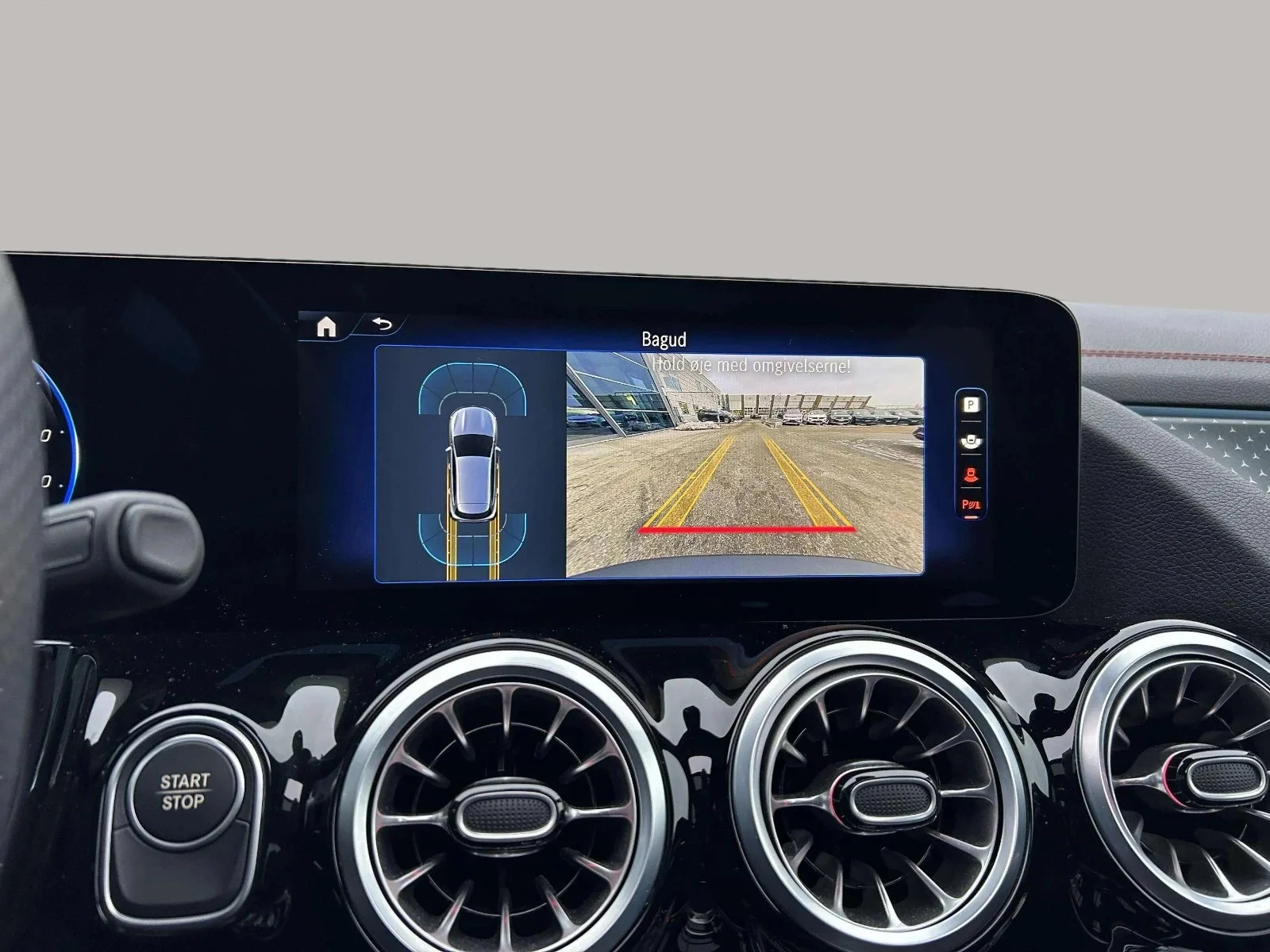 Mercedes-Benz-EQA-image-16