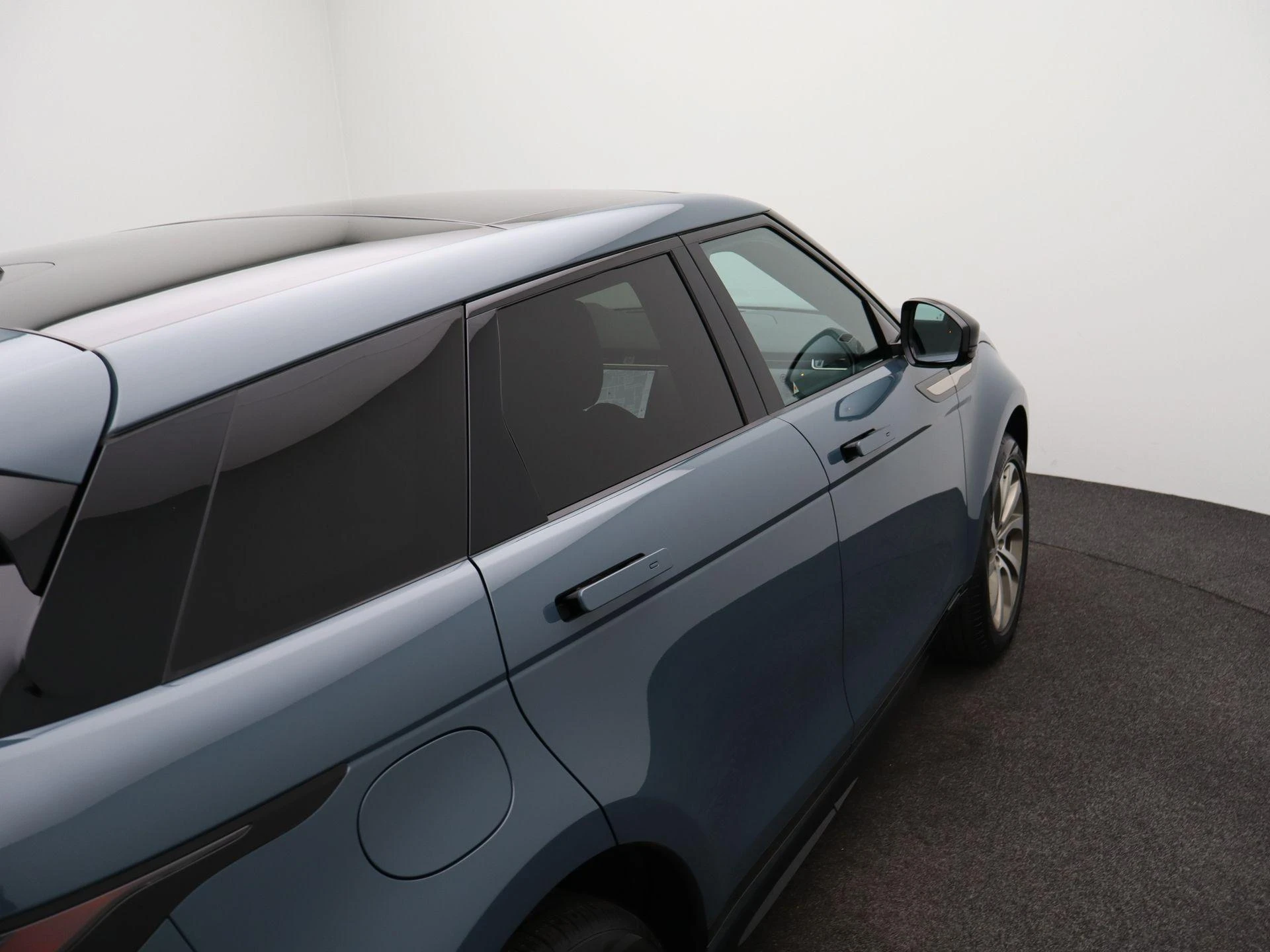 Land Rover-Range Rover Evoque-image-45
