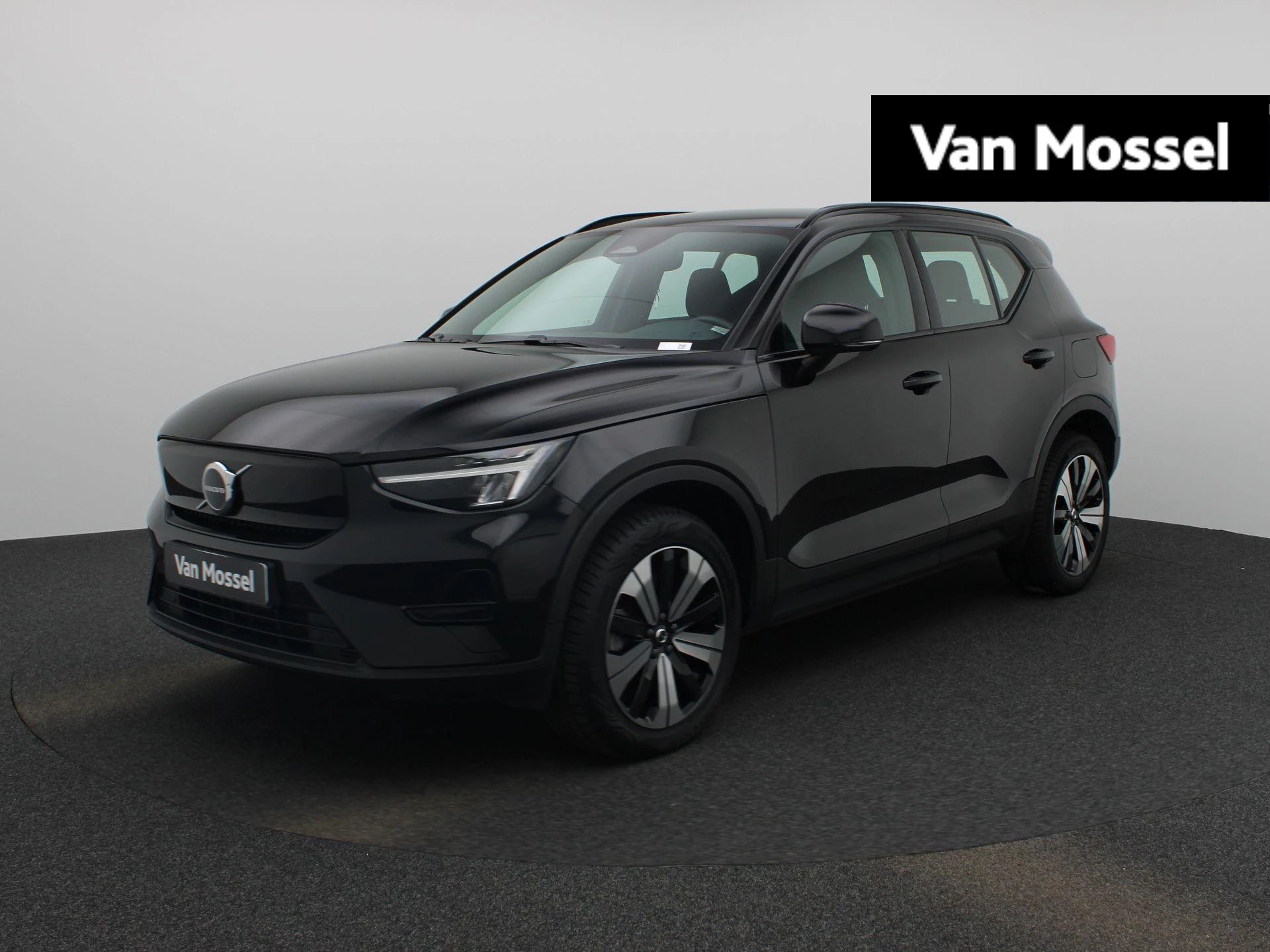 Volvo-XC40-image-0