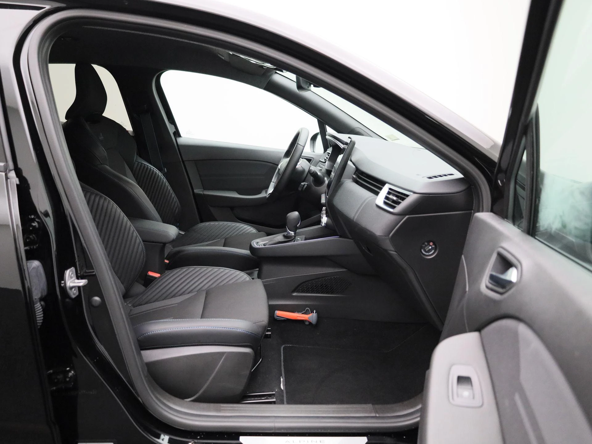 Renault-Clio-image-30