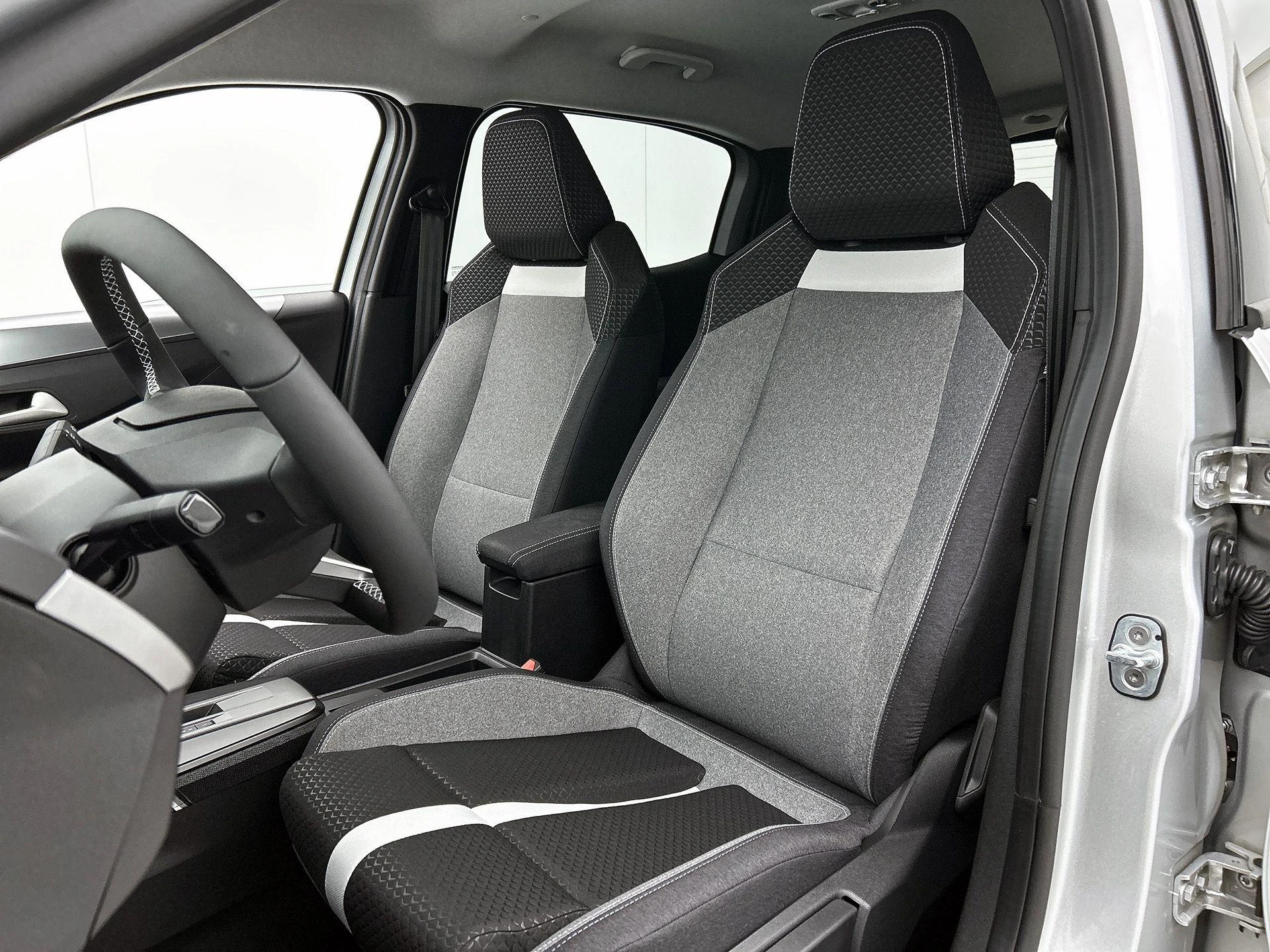 Opel-Frontera-image-36