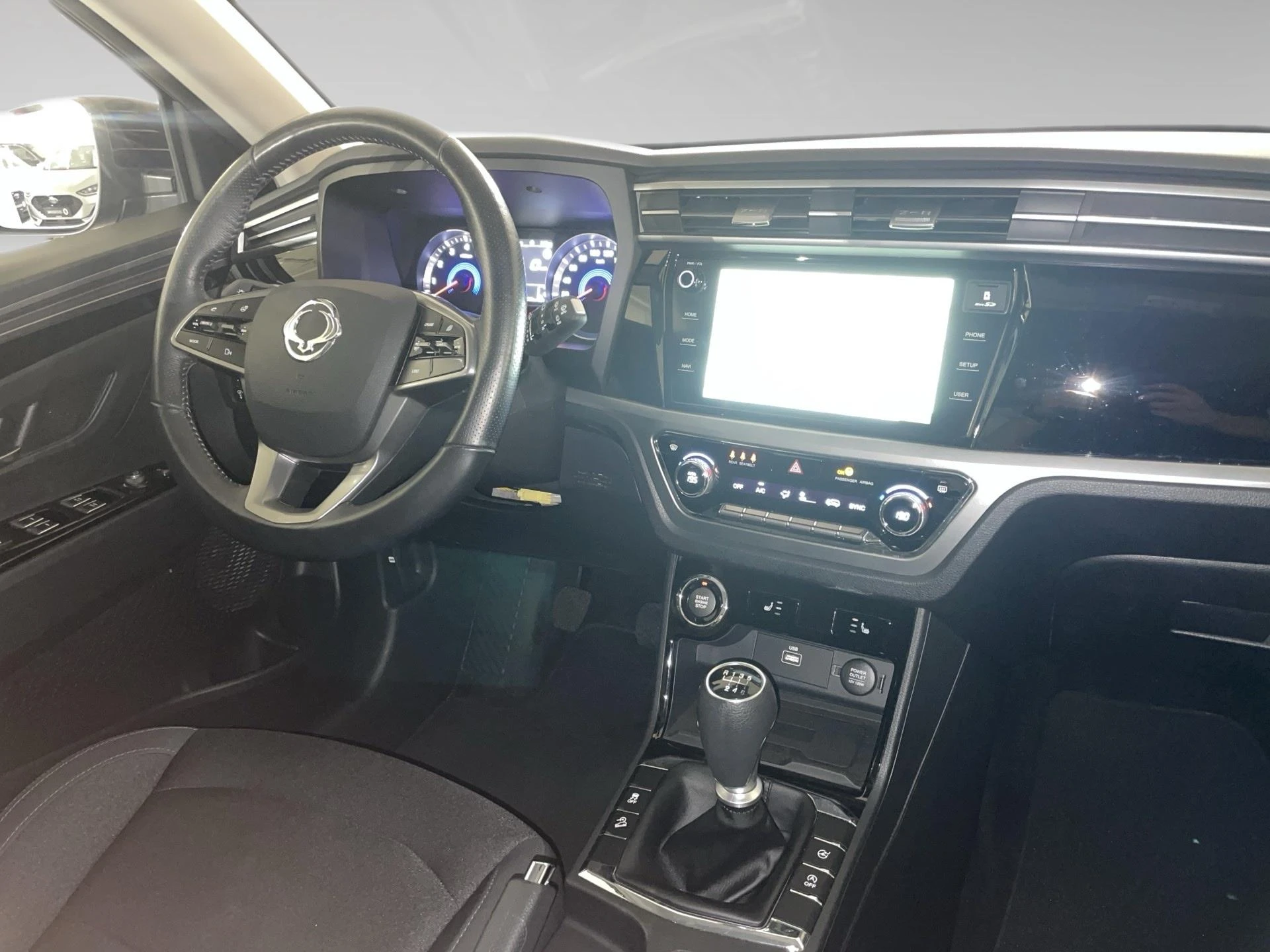 KGM Korando 1.5 T-GDI 120kW Platinum