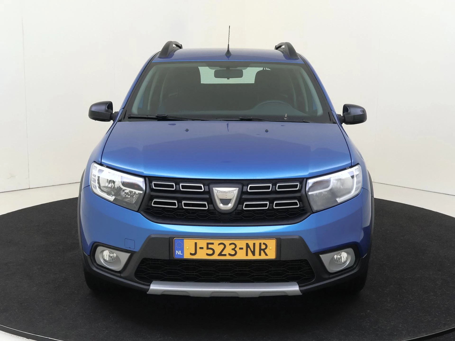 Dacia-Sandero Stepway-image-5