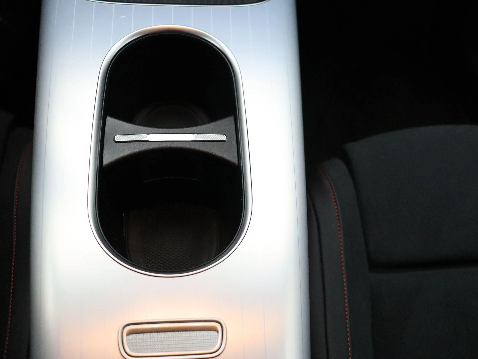 Mercedes-Benz-CLA-image-22