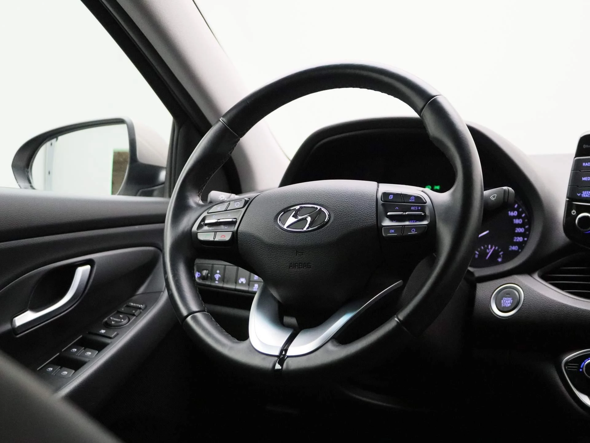 Hyundai-i30-image-30