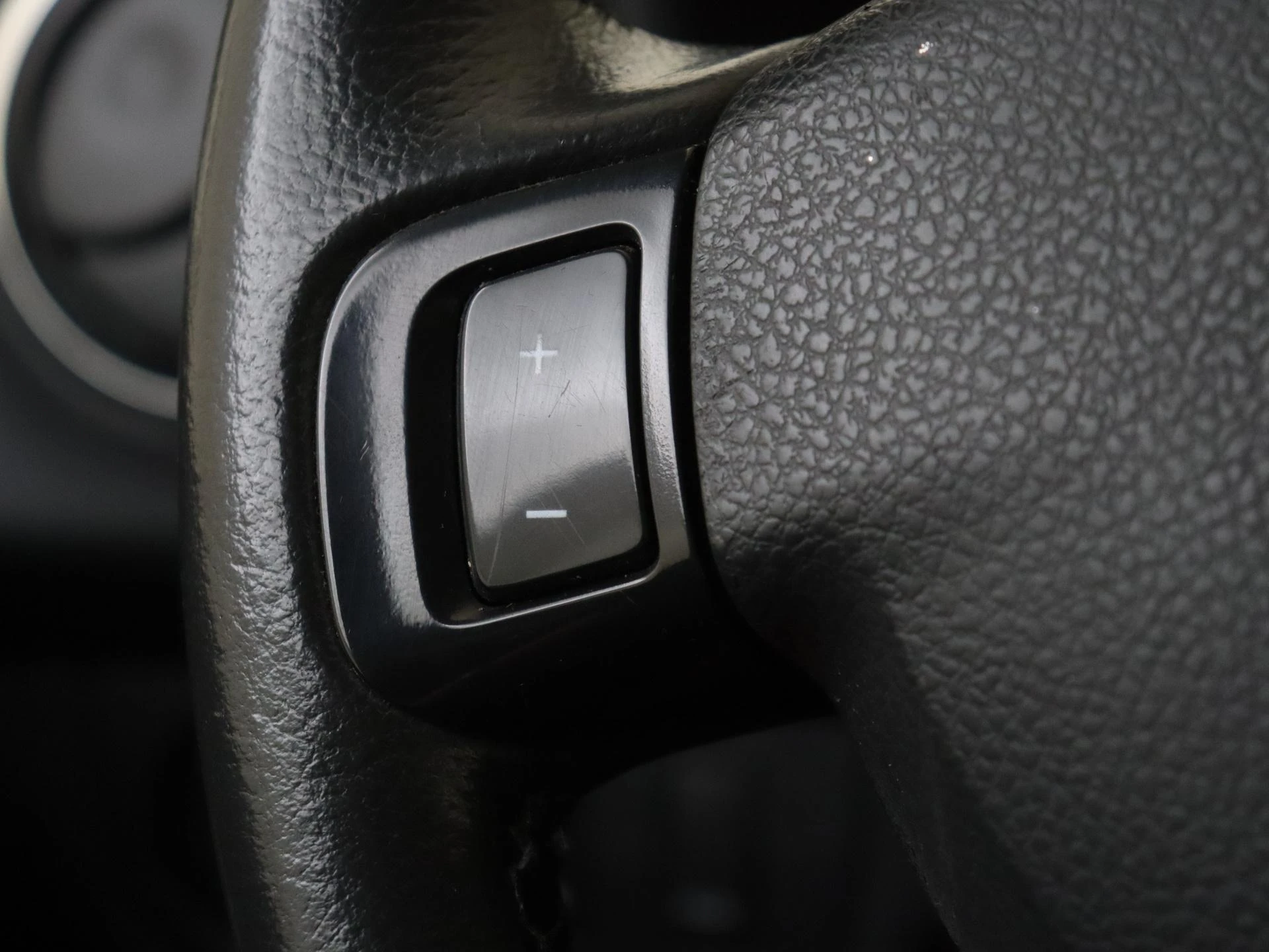 Dacia-Logan-image-11