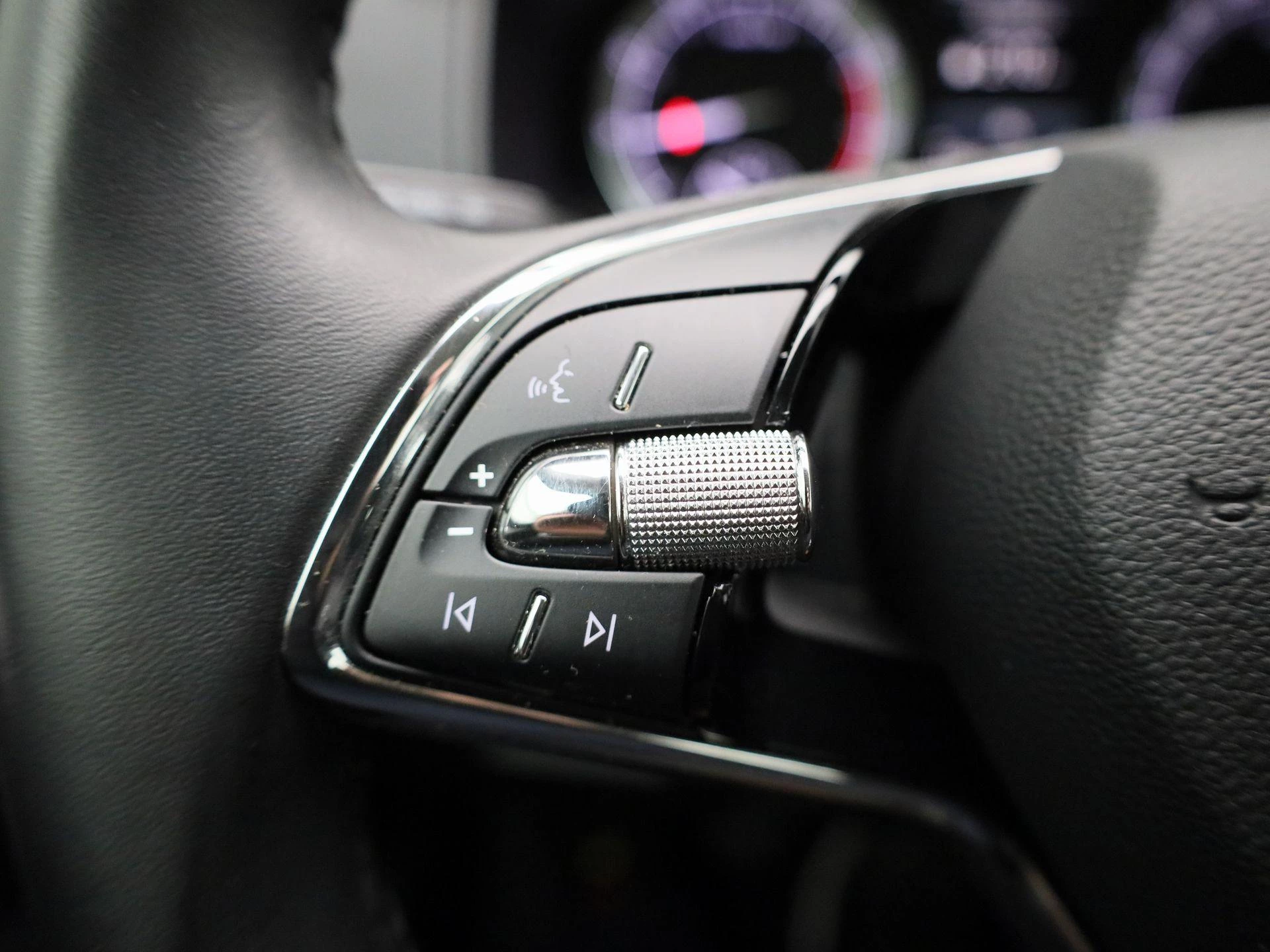Škoda Karoq 1.0 TSI Business Edition