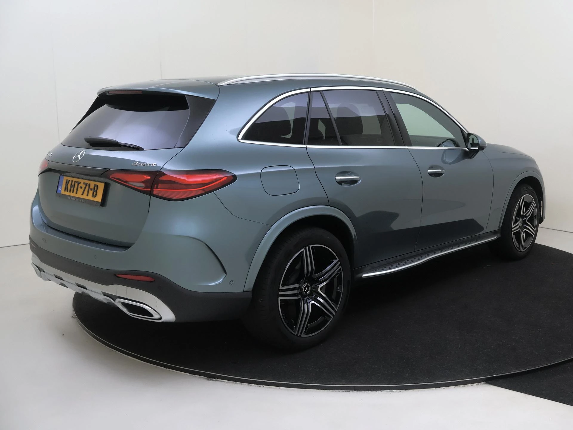 Mercedes-Benz-GLC-image-3