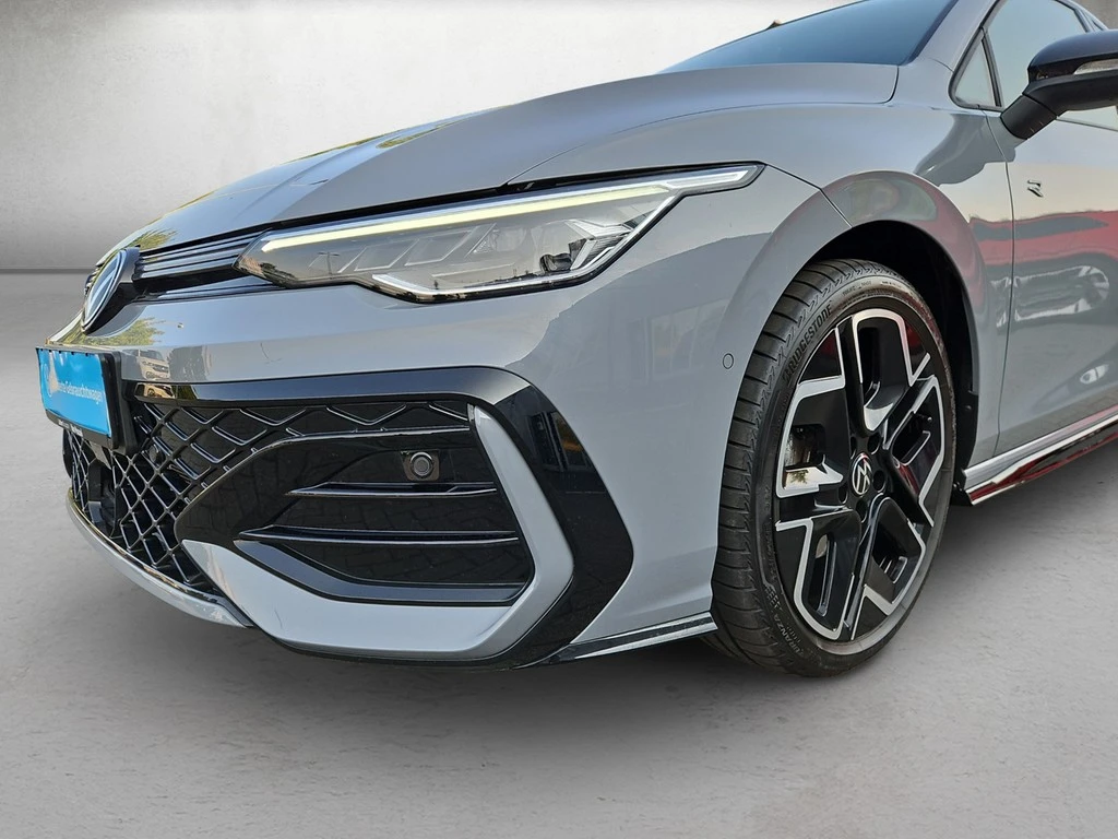Volkswagen-Golf-image-3