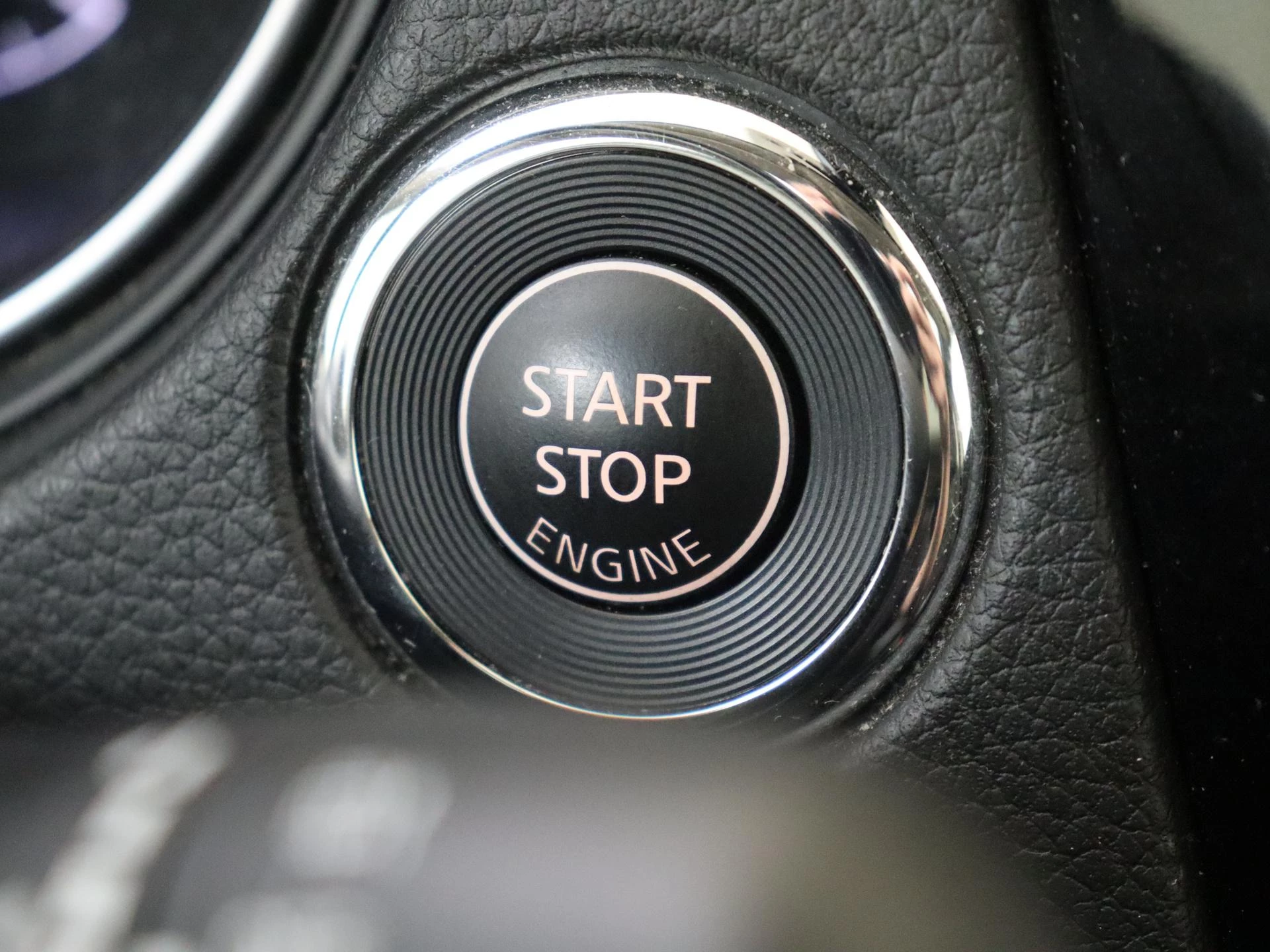 Nissan QASHQAI 1.3 DIG-T Premium Edition