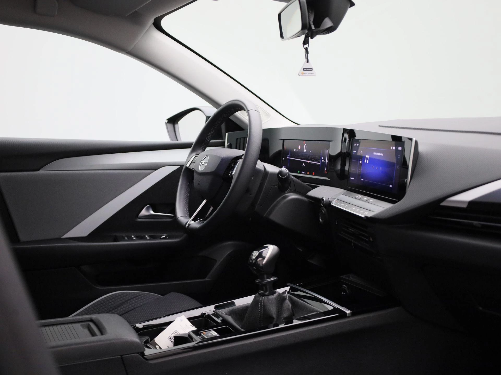 Opel-Astra-image-31