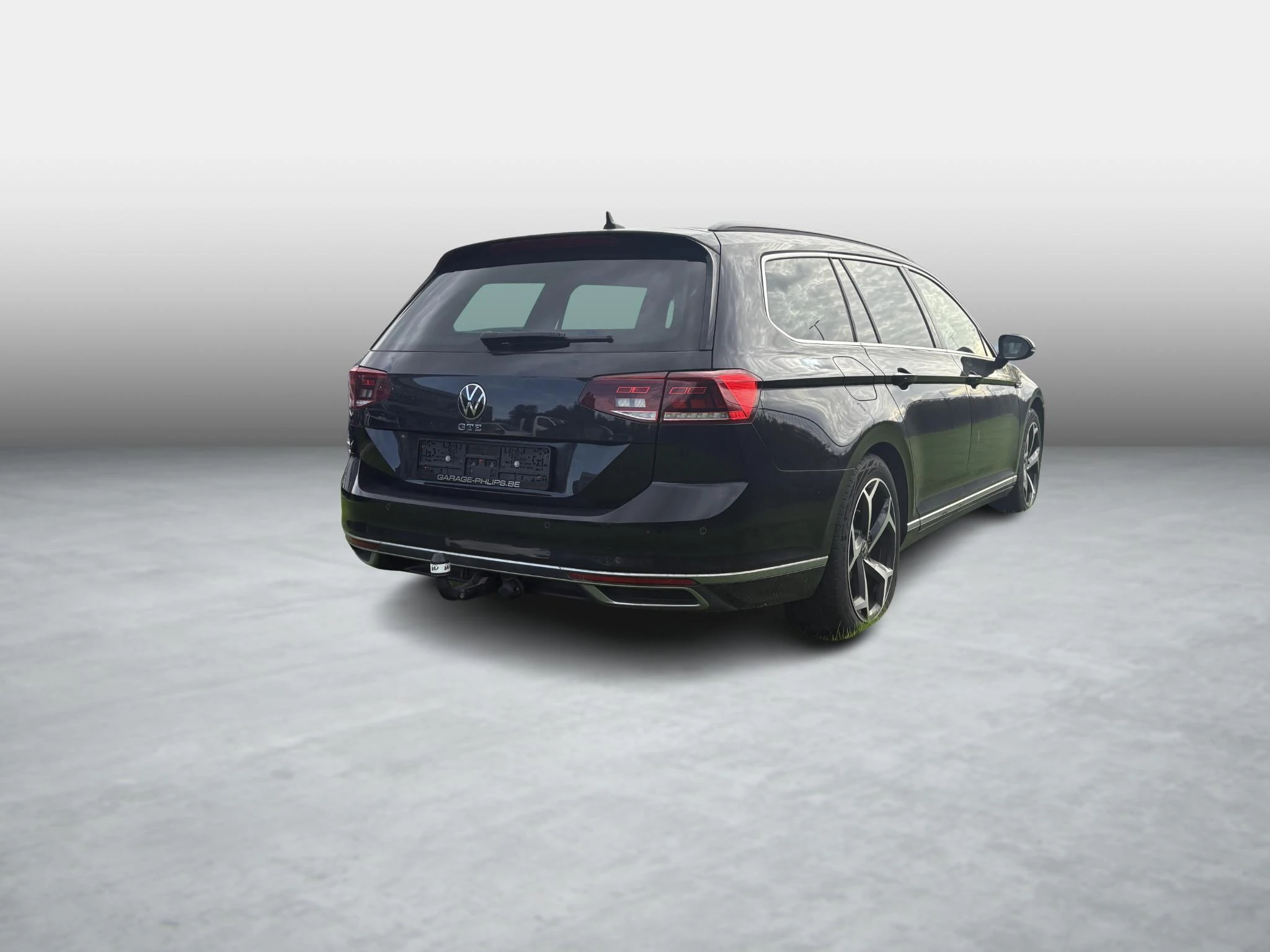 Volkswagen-Passat-image-3