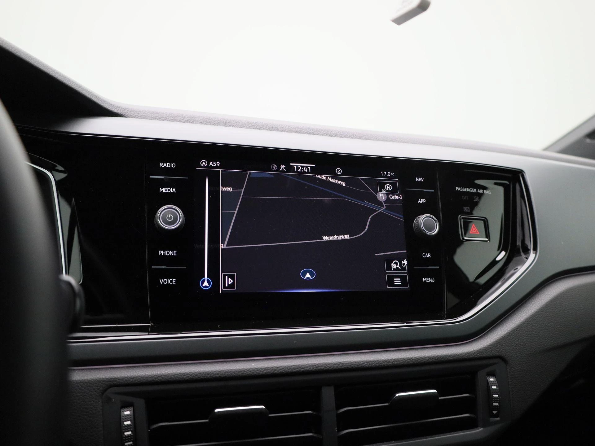 Volkswagen-Polo-image-15