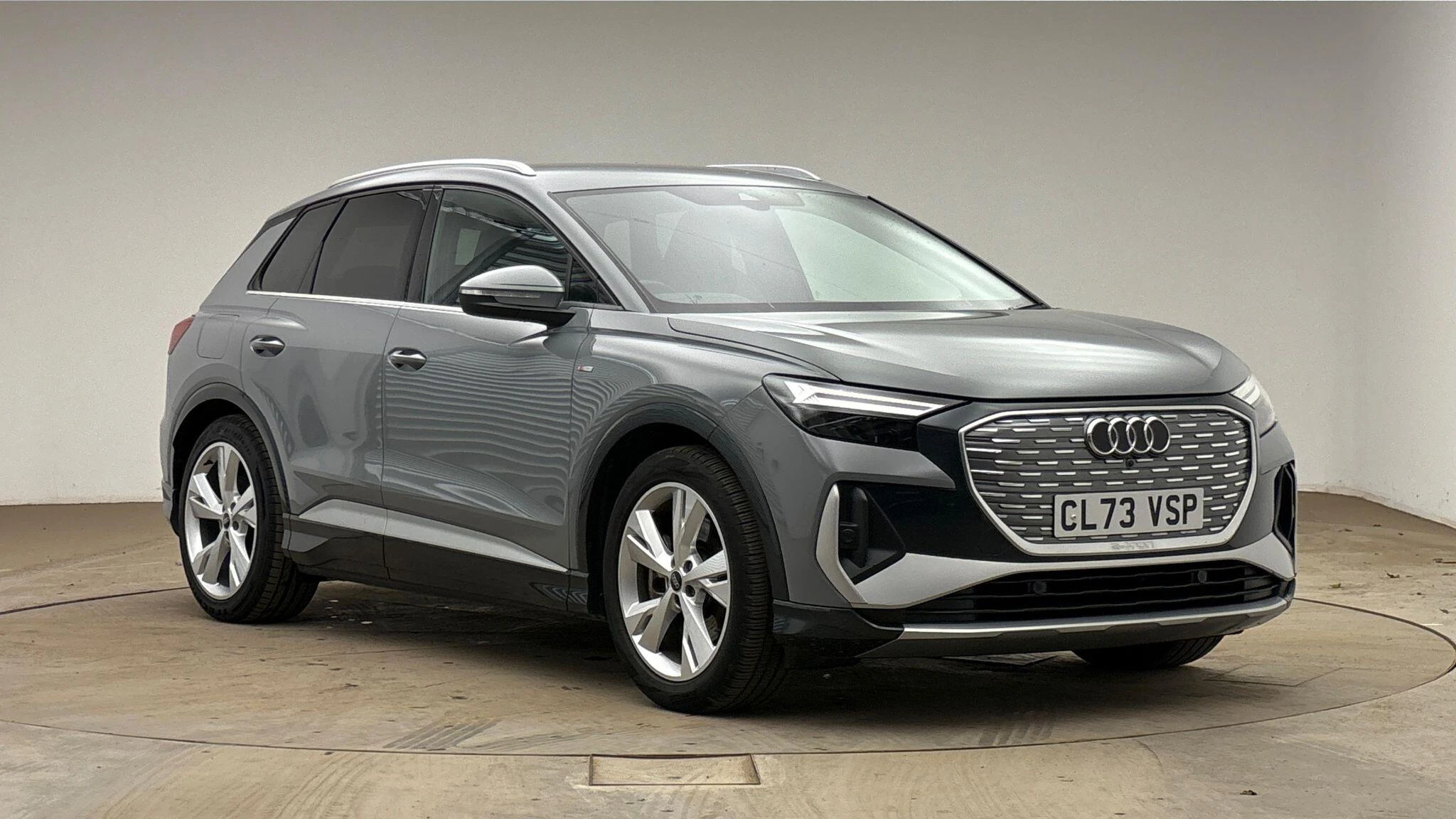 Audi-Q4 e-tron-image-0
