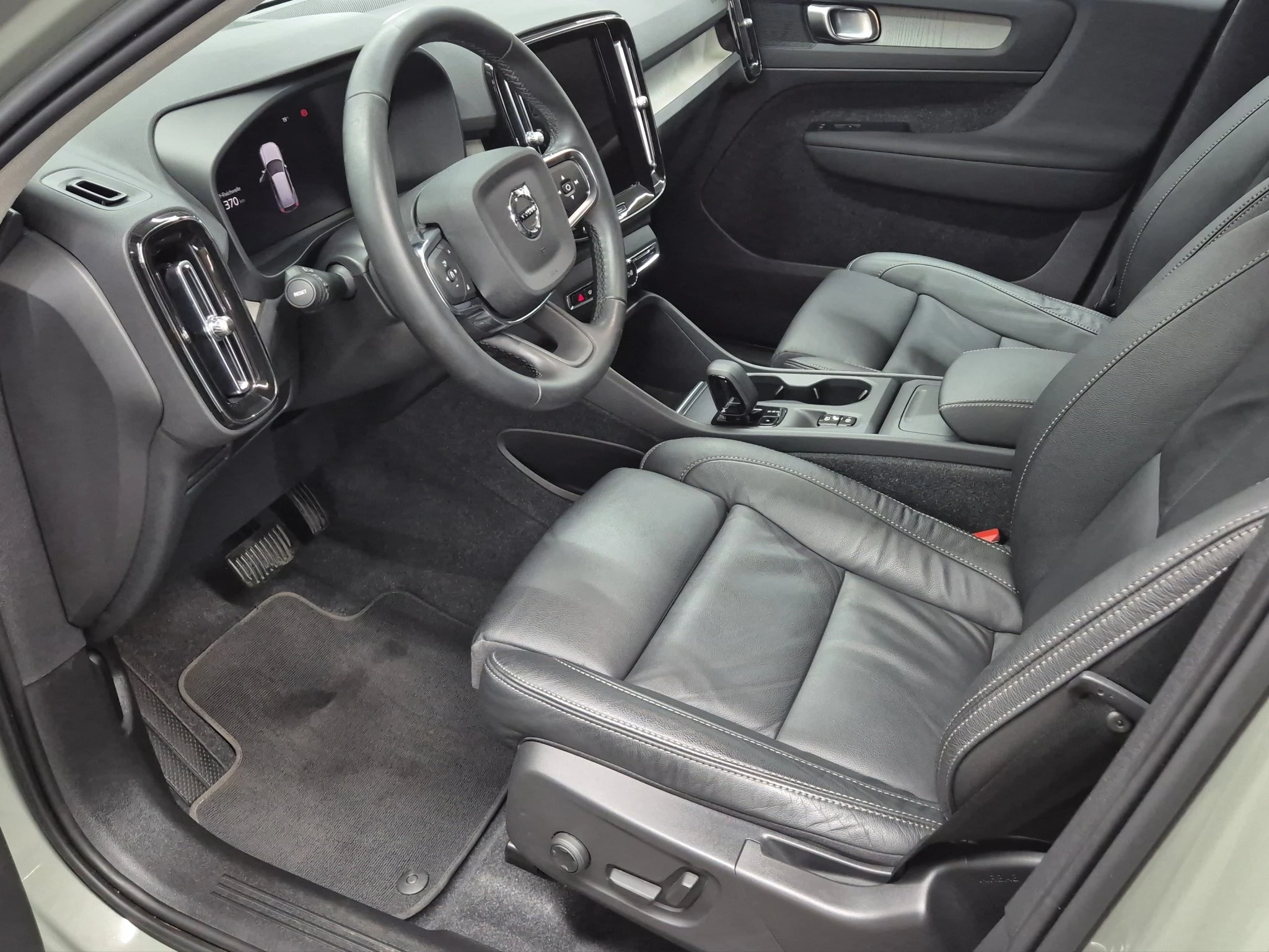 Volvo XC40 B3 2WD Core (EURO 6d)