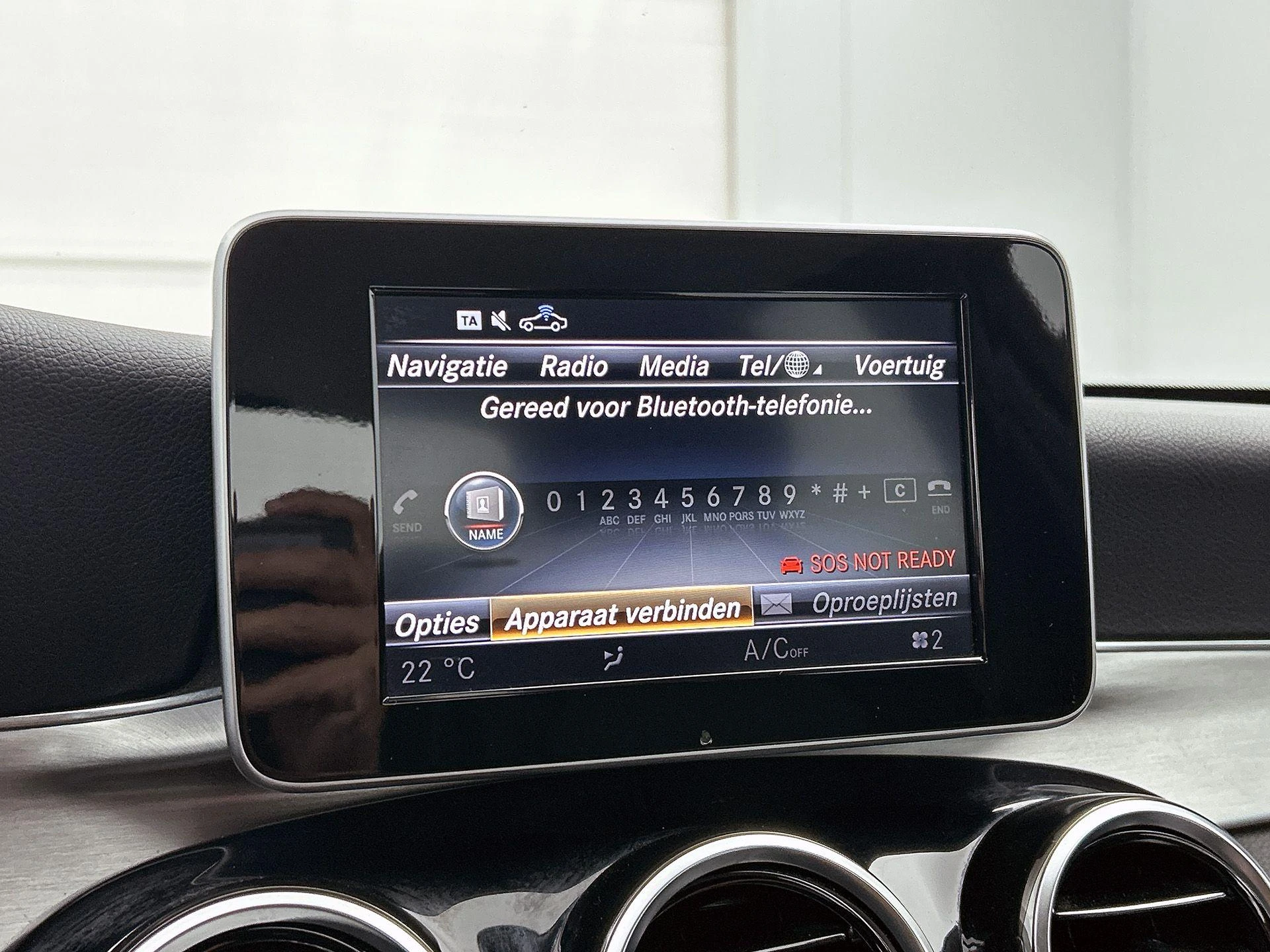 Mercedes-Benz-C-Klasse-image-12