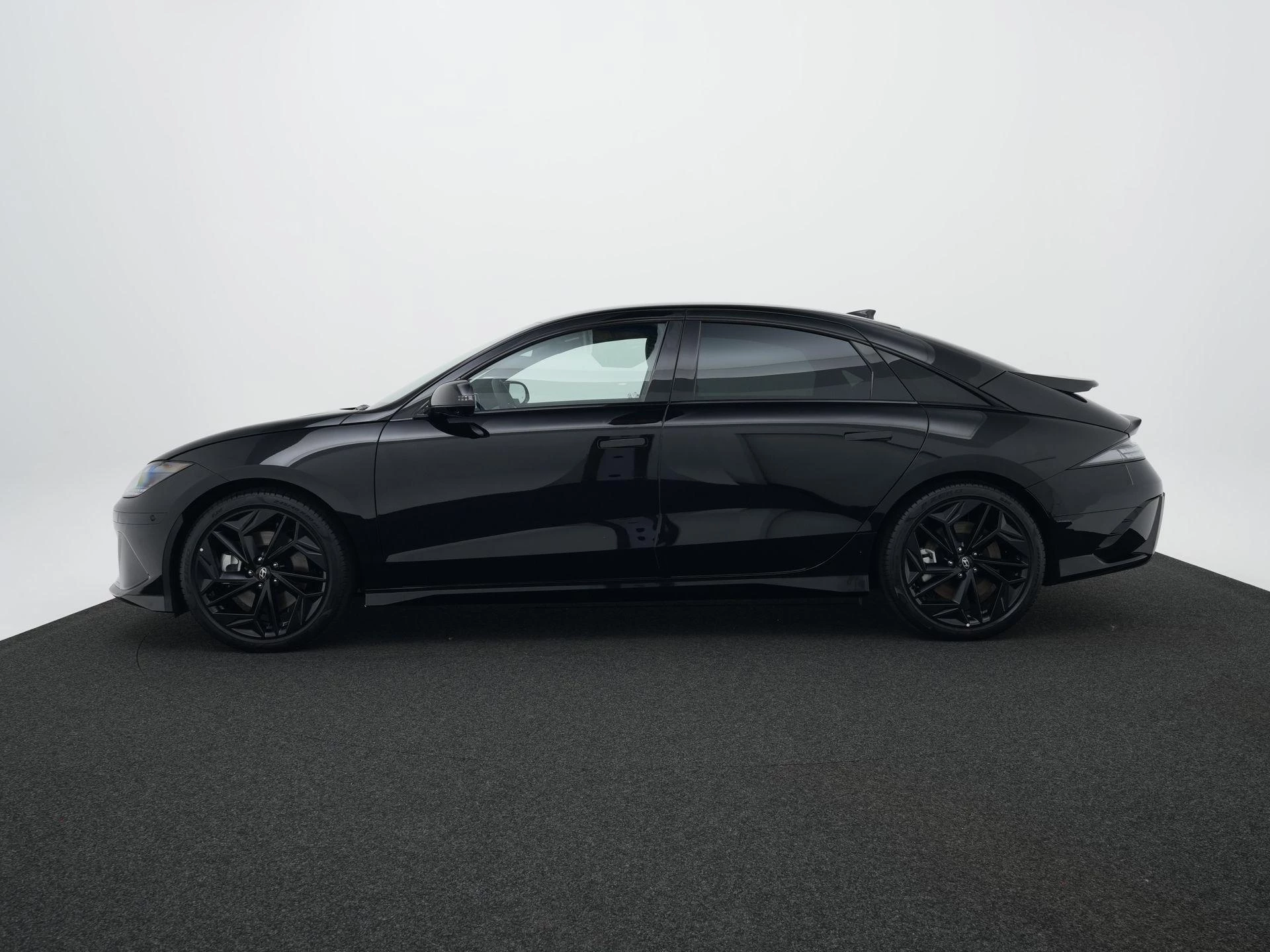 Hyundai IONIQ 6 Business 77.4 kWh
