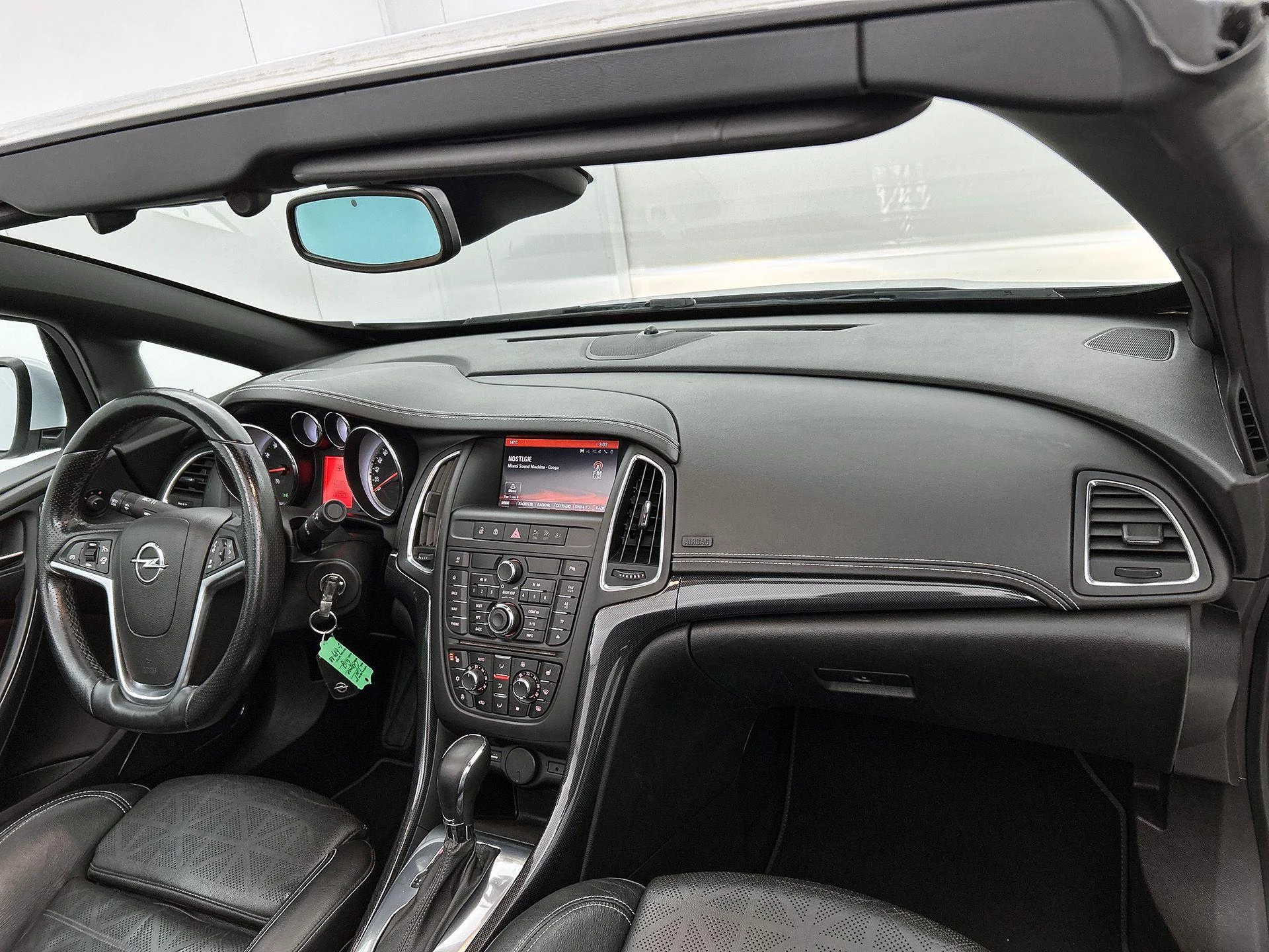 Opel-Cascada-image-19