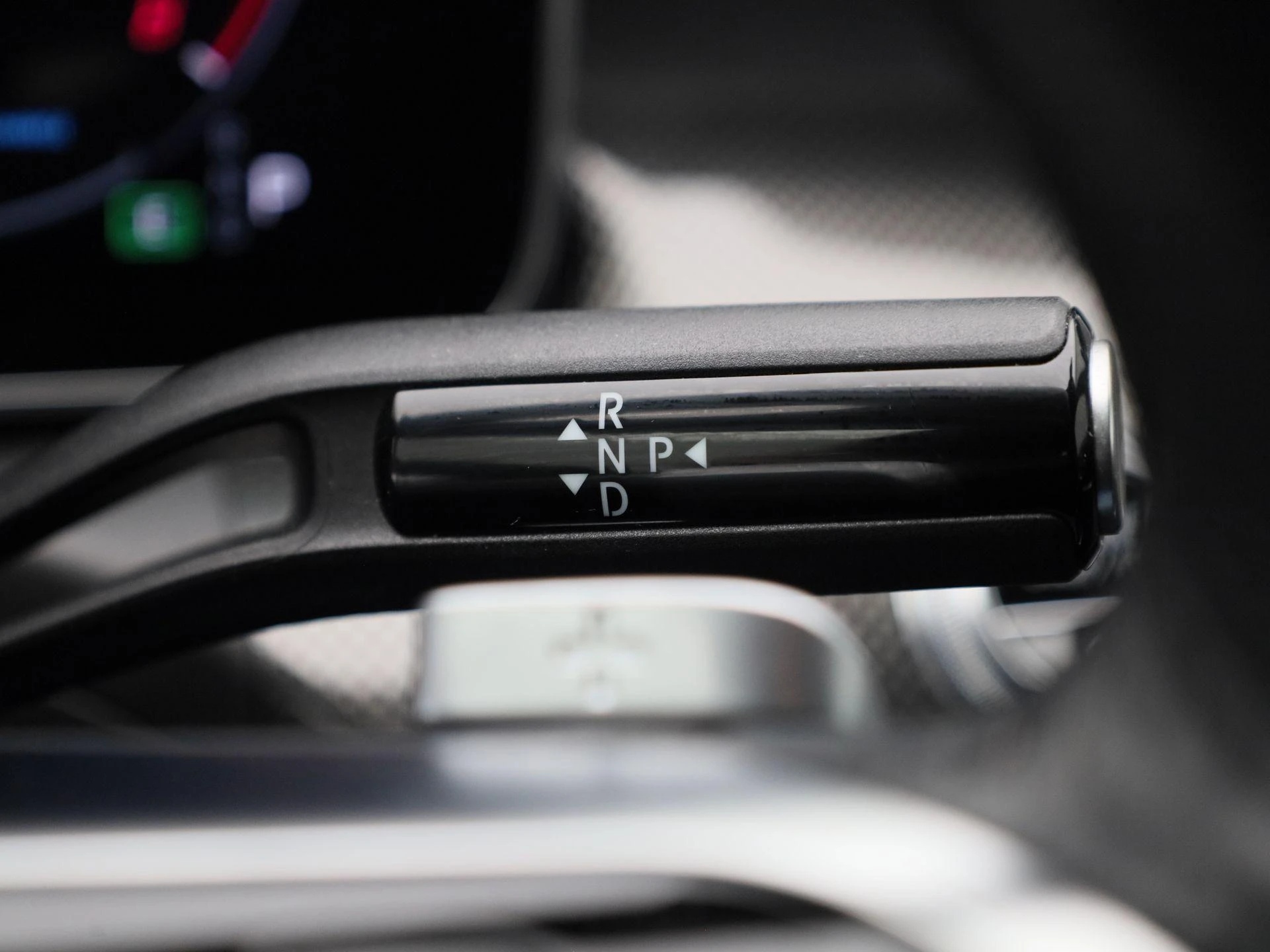Mercedes-Benz-C-Klasse-image-22