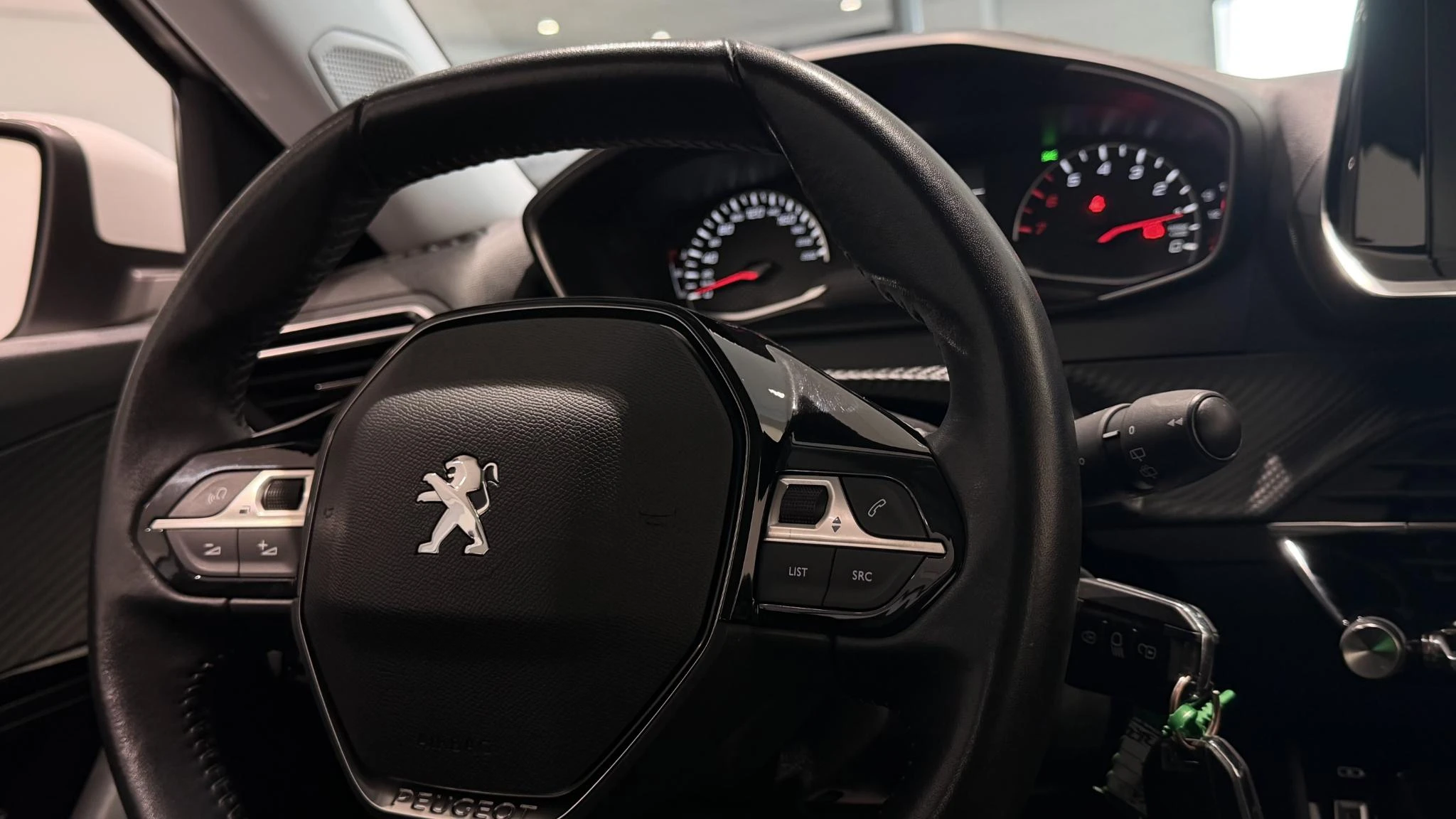 Peugeot-2008-image-15