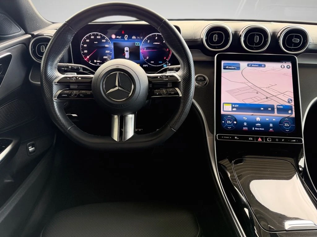 Mercedes-Benz-C-Klasse 220-image-10
