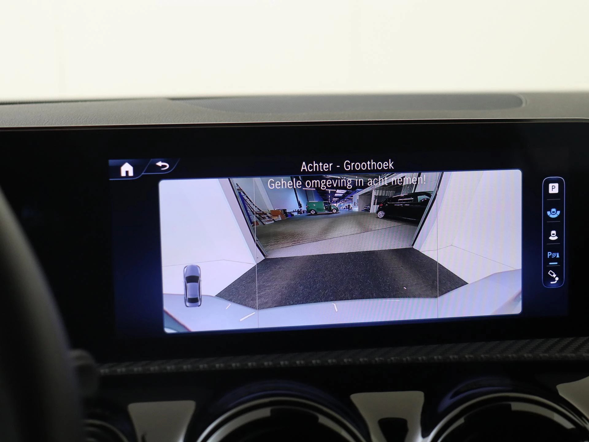 Mercedes-Benz-A-Klasse-image-16