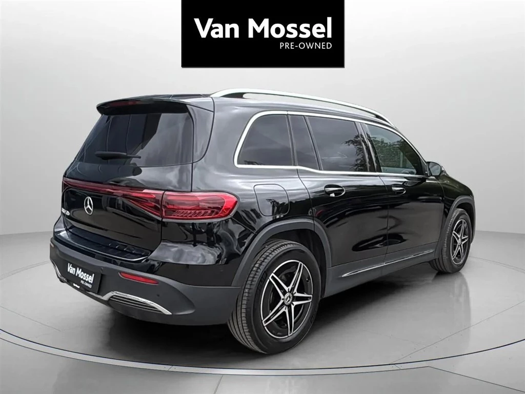 Mercedes-Benz-EQB-image-4