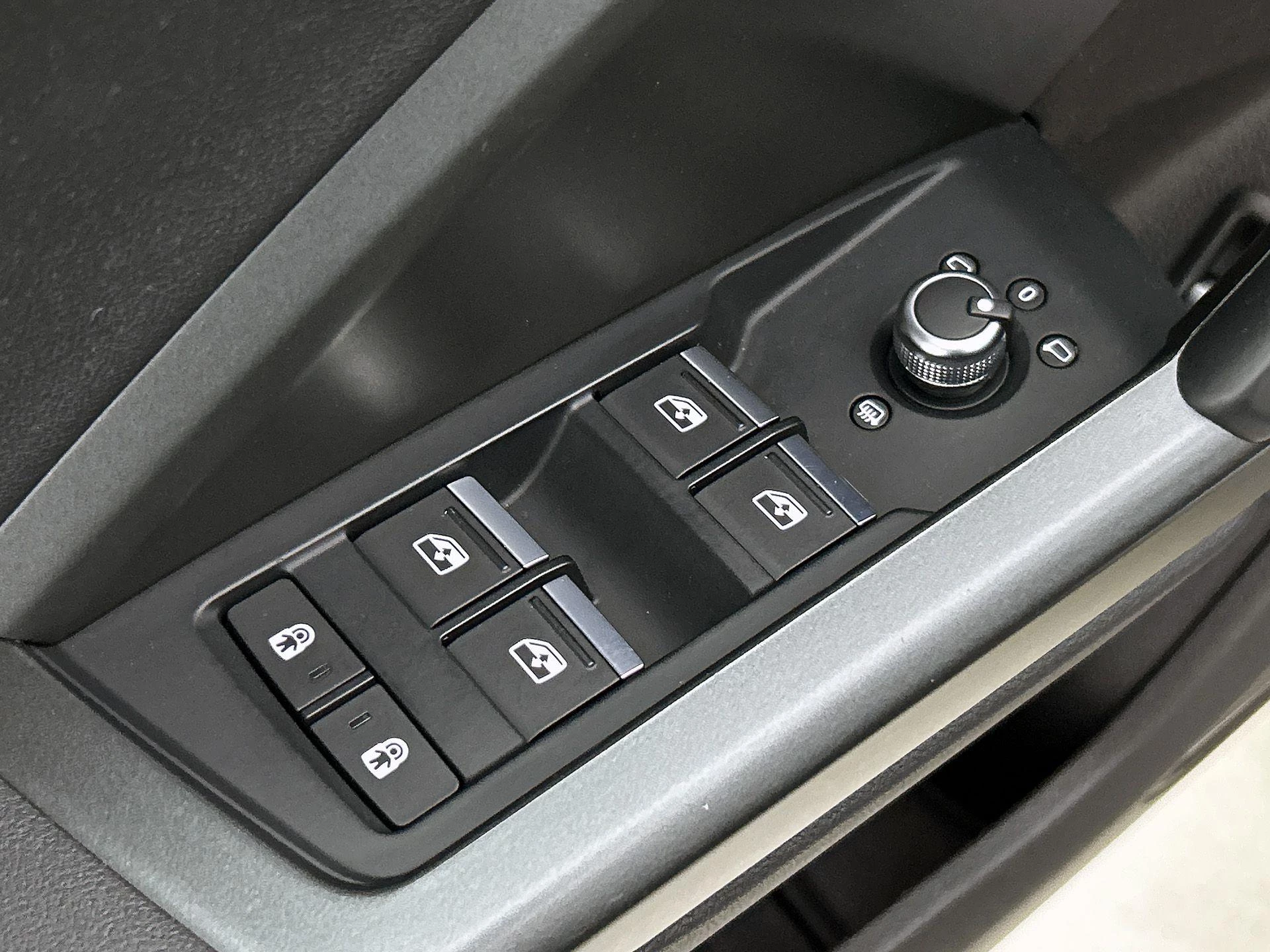 Audi Q3 45 TFSI e S edition 245 PK